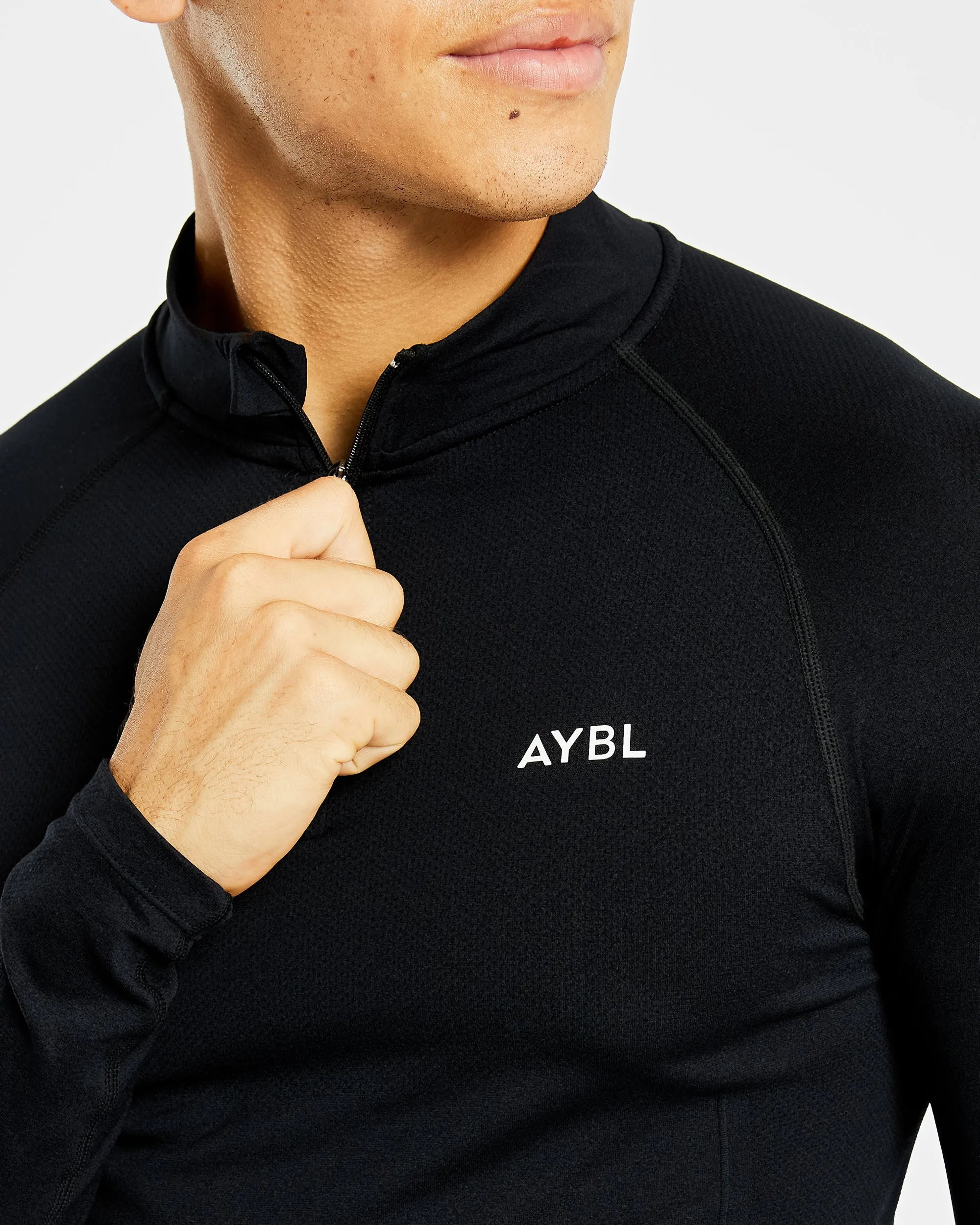 Travel Friendly Essential Seamless 1/4 Zip Pullover - Black