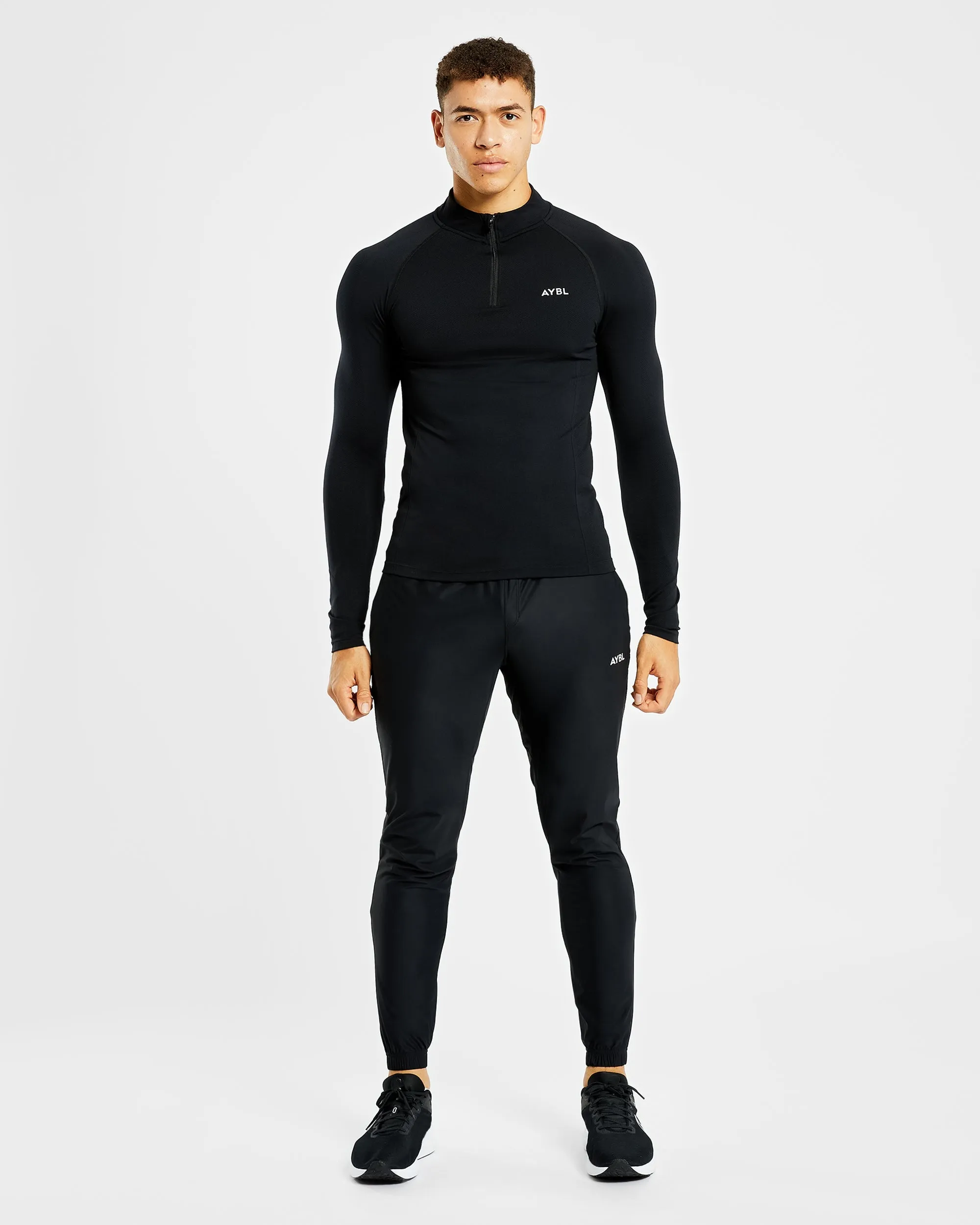 Essential Seamless 1/4 Zip Pullover - Black Cozy Apparel Trendy Piece
