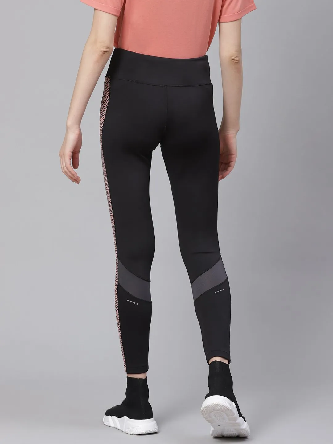 streamlined look Alcis Women Black Anti-Viral Training Cropped Tights