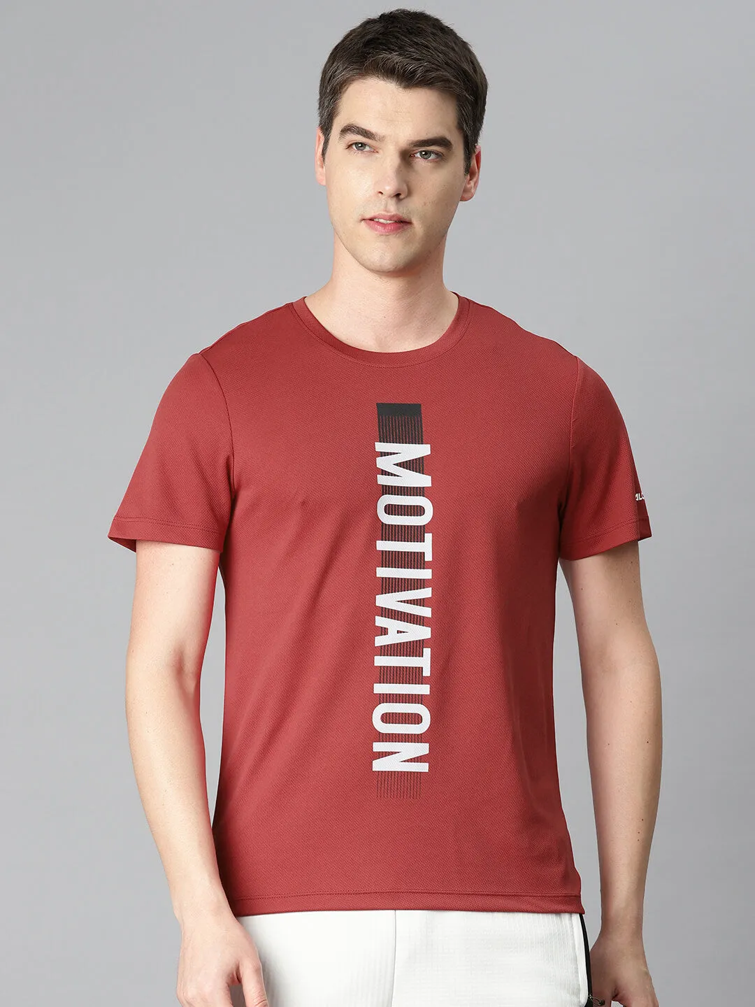 Date Vibe Alcis Men Red Typography Printed Anti Static Slim Fit Sports T-shirt