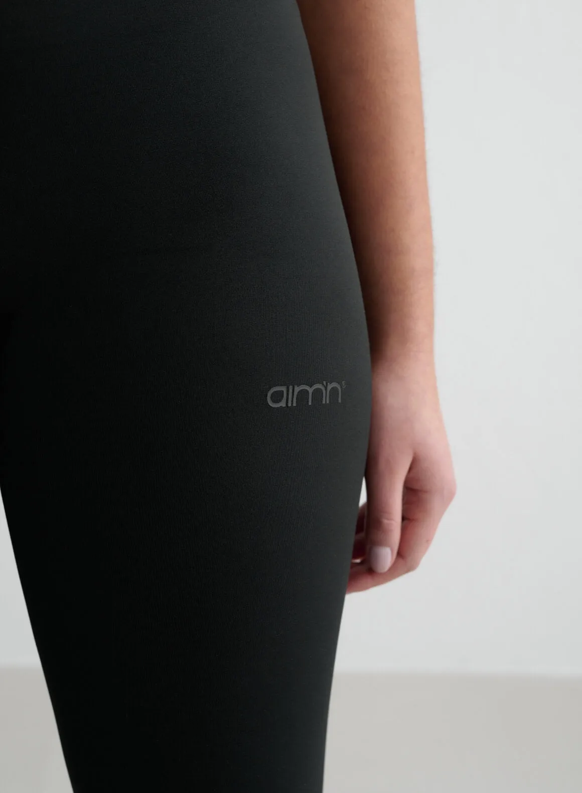 Morning Jog Pro Athlete Black Monochrome Core Flare Tights