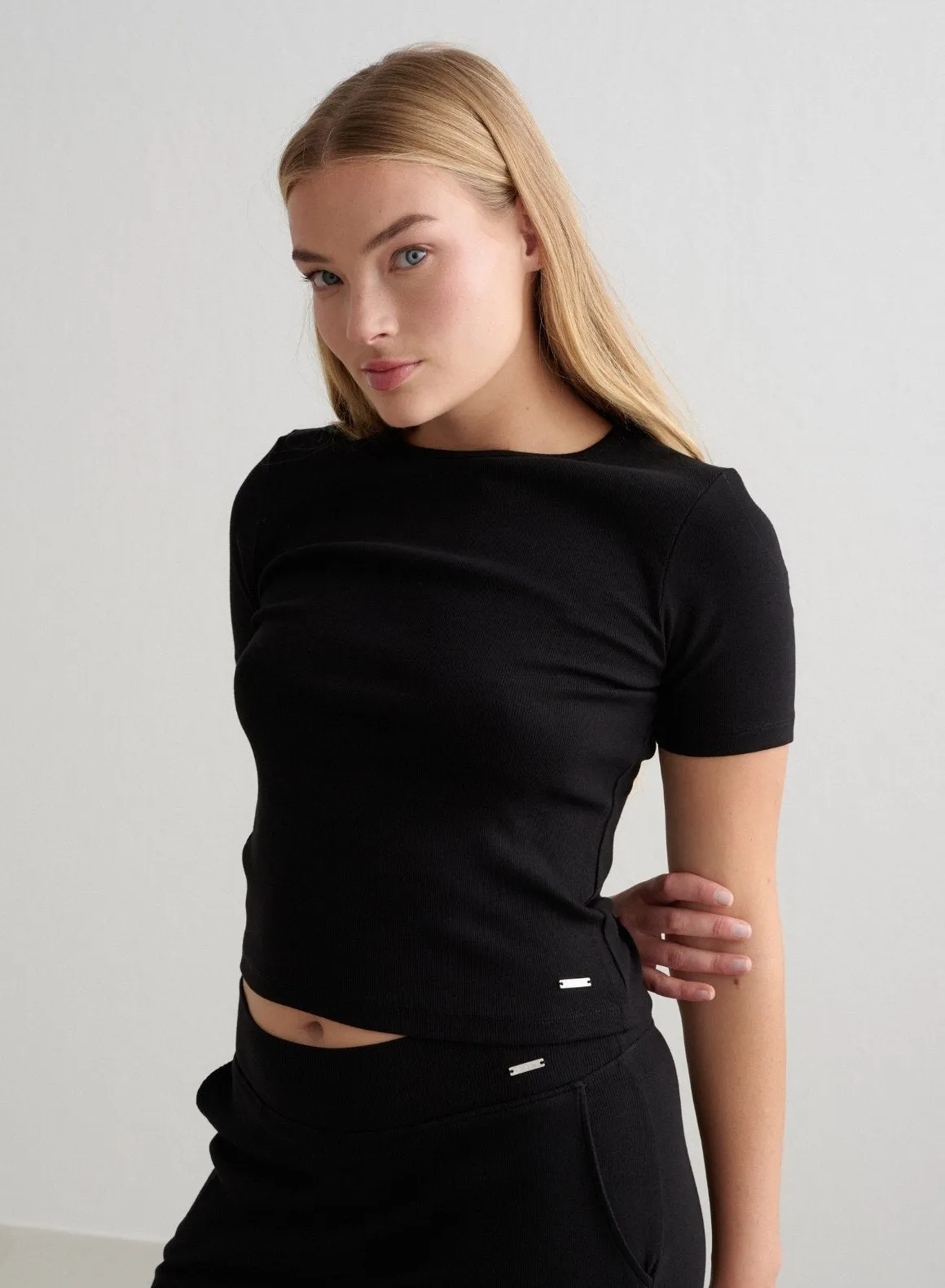 Versatile Comfort Style Fashion-Forward Fit Black Ease Ribbed Short Sleeve