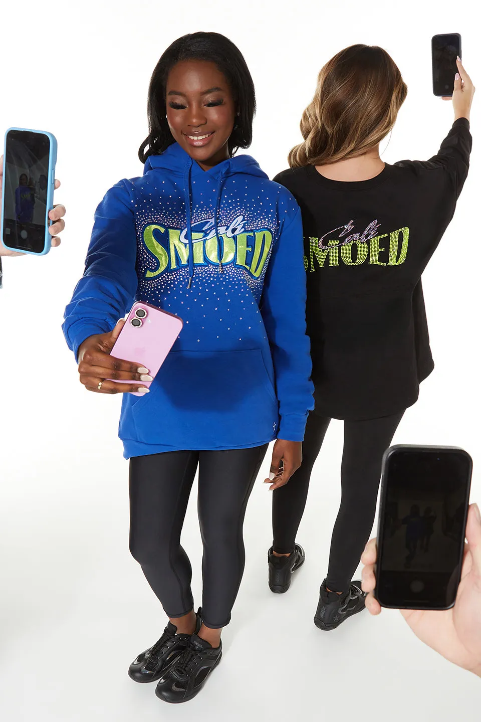 Club SMOED Sparkle Pullover in Black Conscious Fit Classic Glow