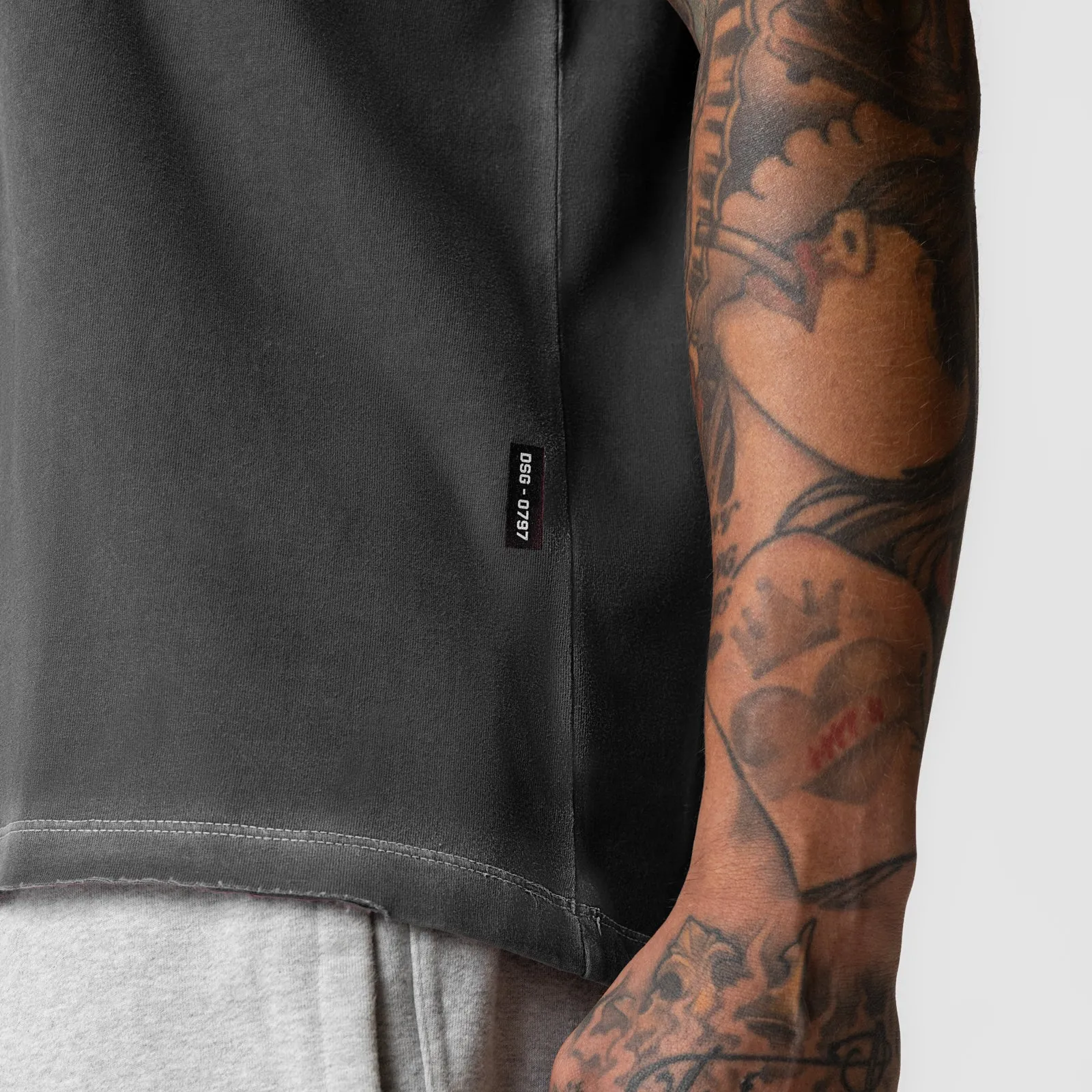 Classic Smart Cool Fit 0797. Tech Essential? Relaxed Tee - Faded Grey