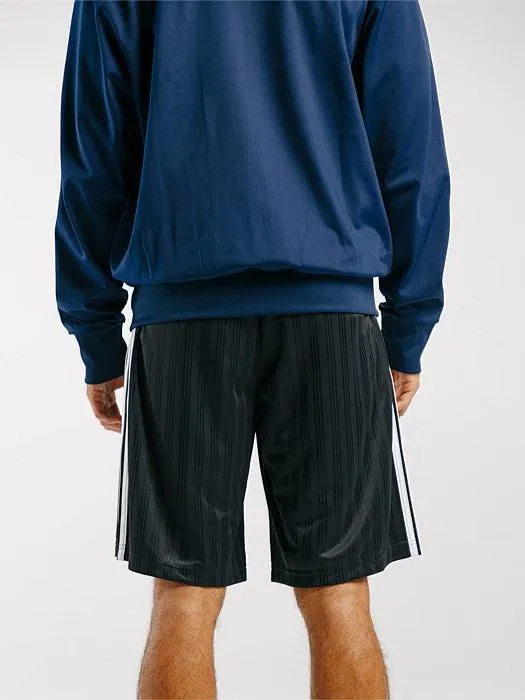 WrinkleFreeFabric No Slip Gripper Adicolor Shorts