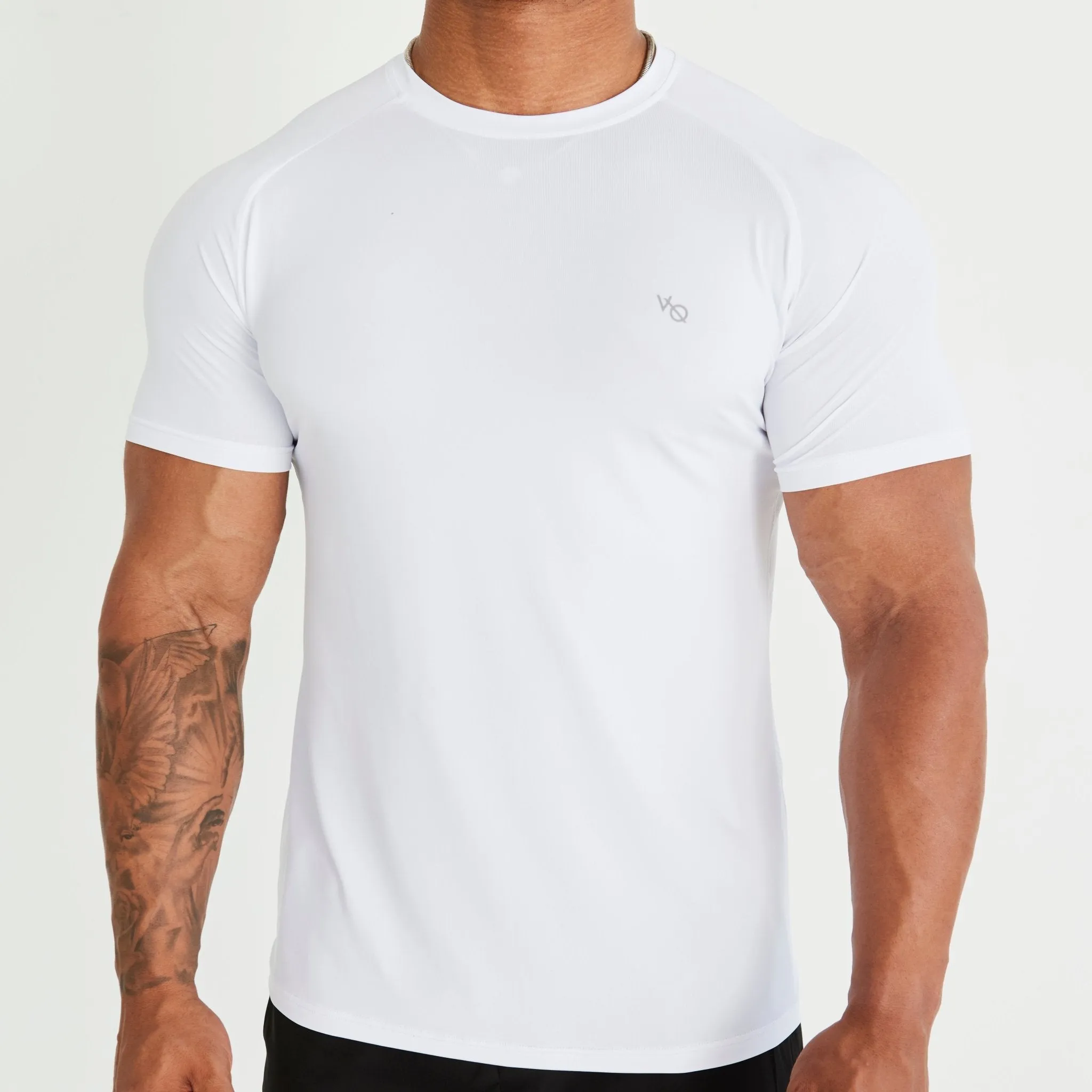 Vanquish Essential White Performance Short Sleeve T Shirt Geometric precision Modern Twist