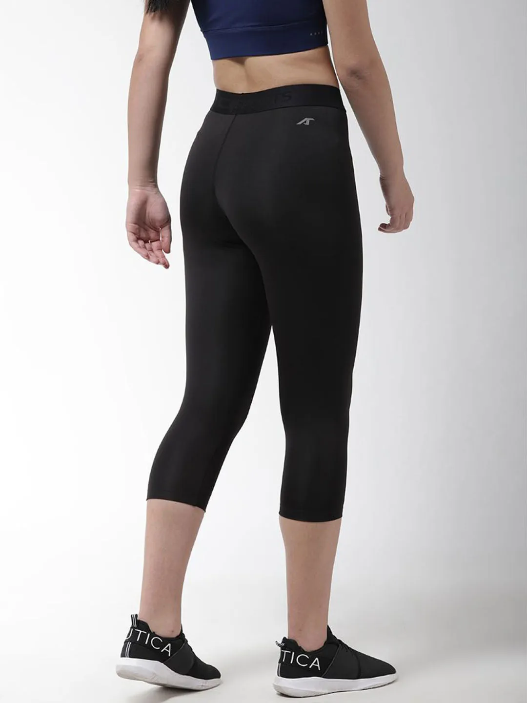 Street Comfort Alcis Women Black Solid 3/4th Compression Training Tights