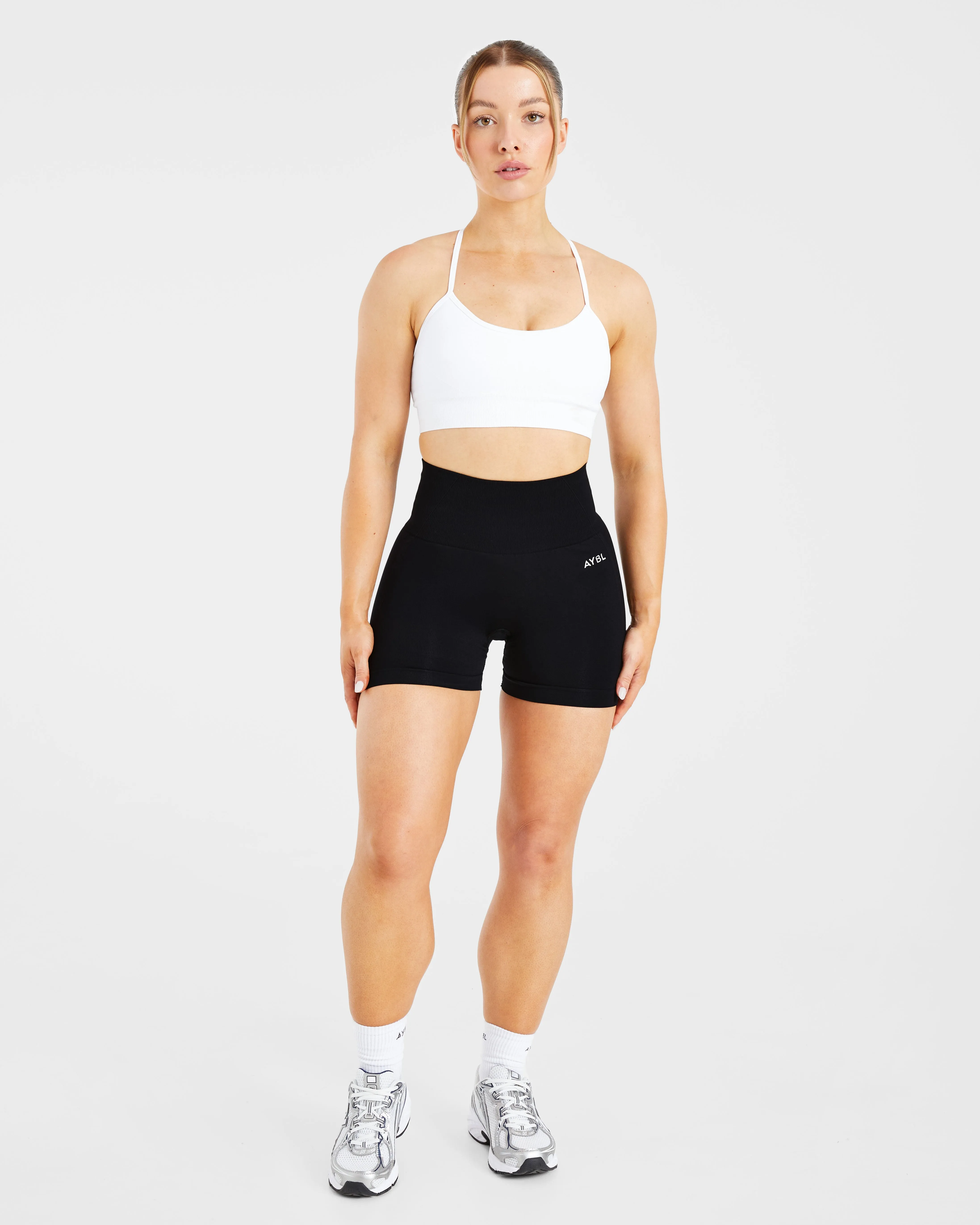 Empower Seamless Sports Bra - White Comfortable Shape Seamless lining