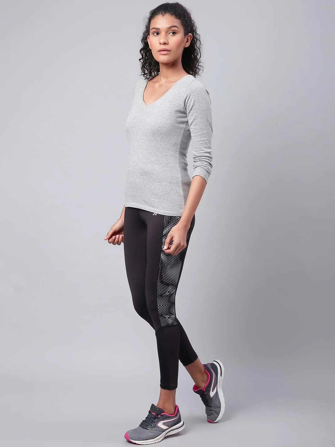 Alcis Women Black Solid Training Tights Breathable mesh Confidence Style