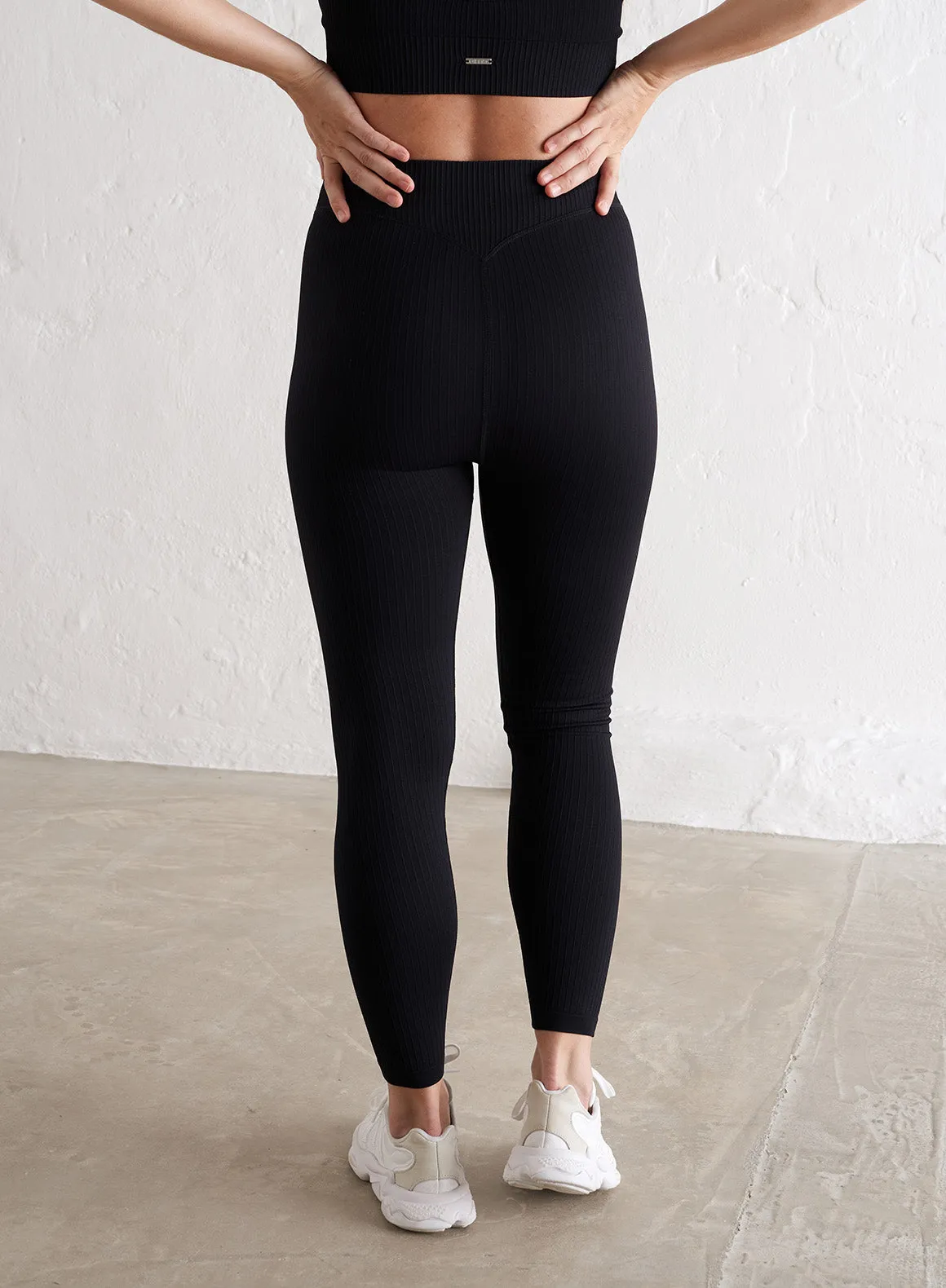 Move Ease Sleek Comfort Black Maternity Ribbed Seamless Tights