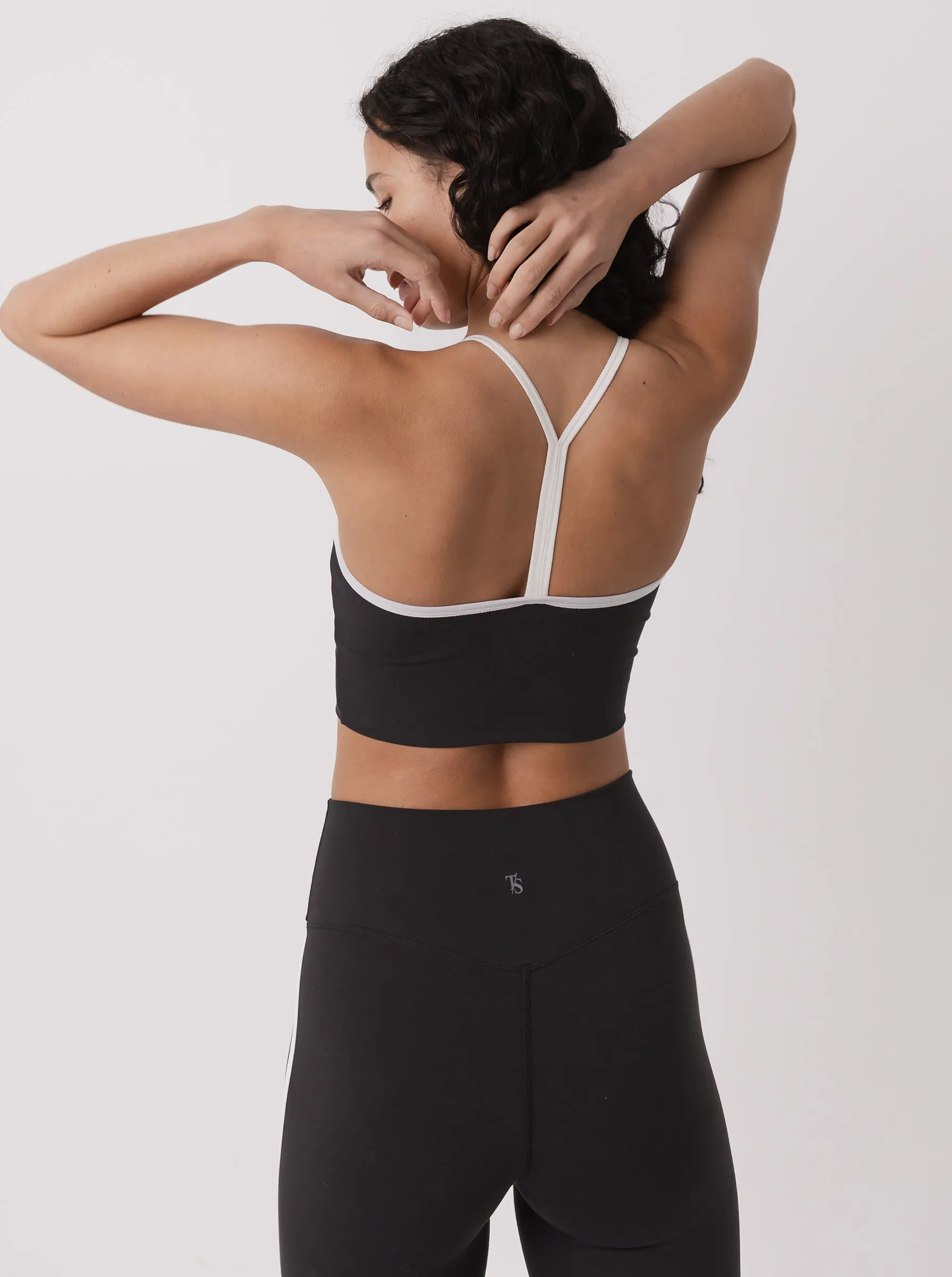 Retro Bra in Black Thermoregulating Fabric