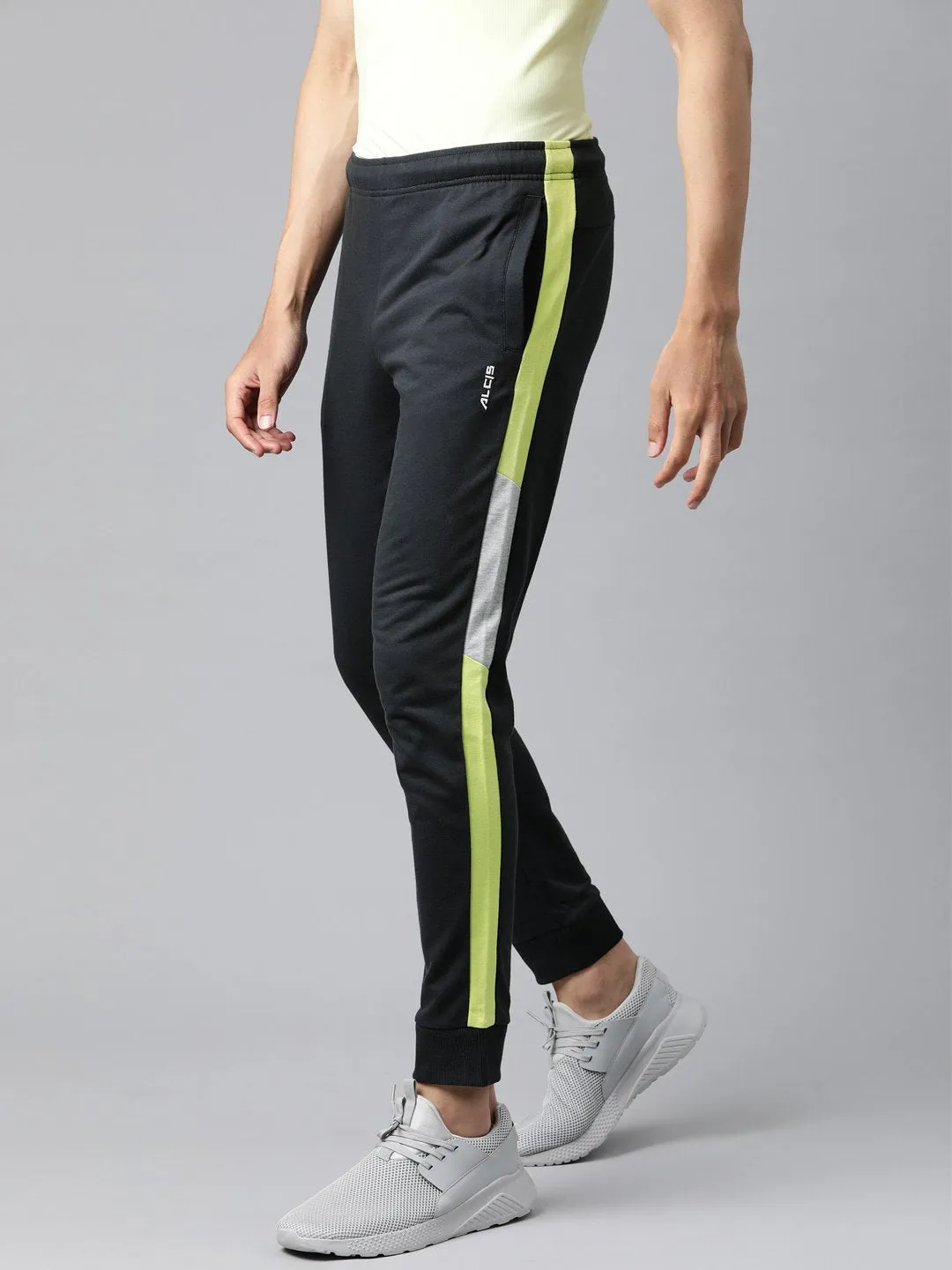 Flattering Design Alcis Men Grey Solid Track Pants