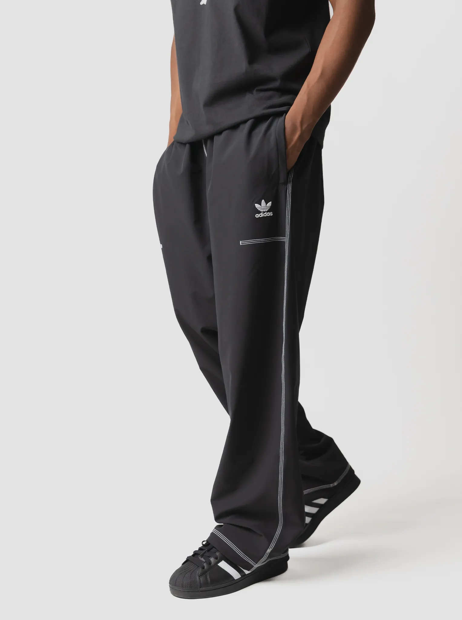Durable Stitching Trefoil Essentials Woven Cargo Trousers