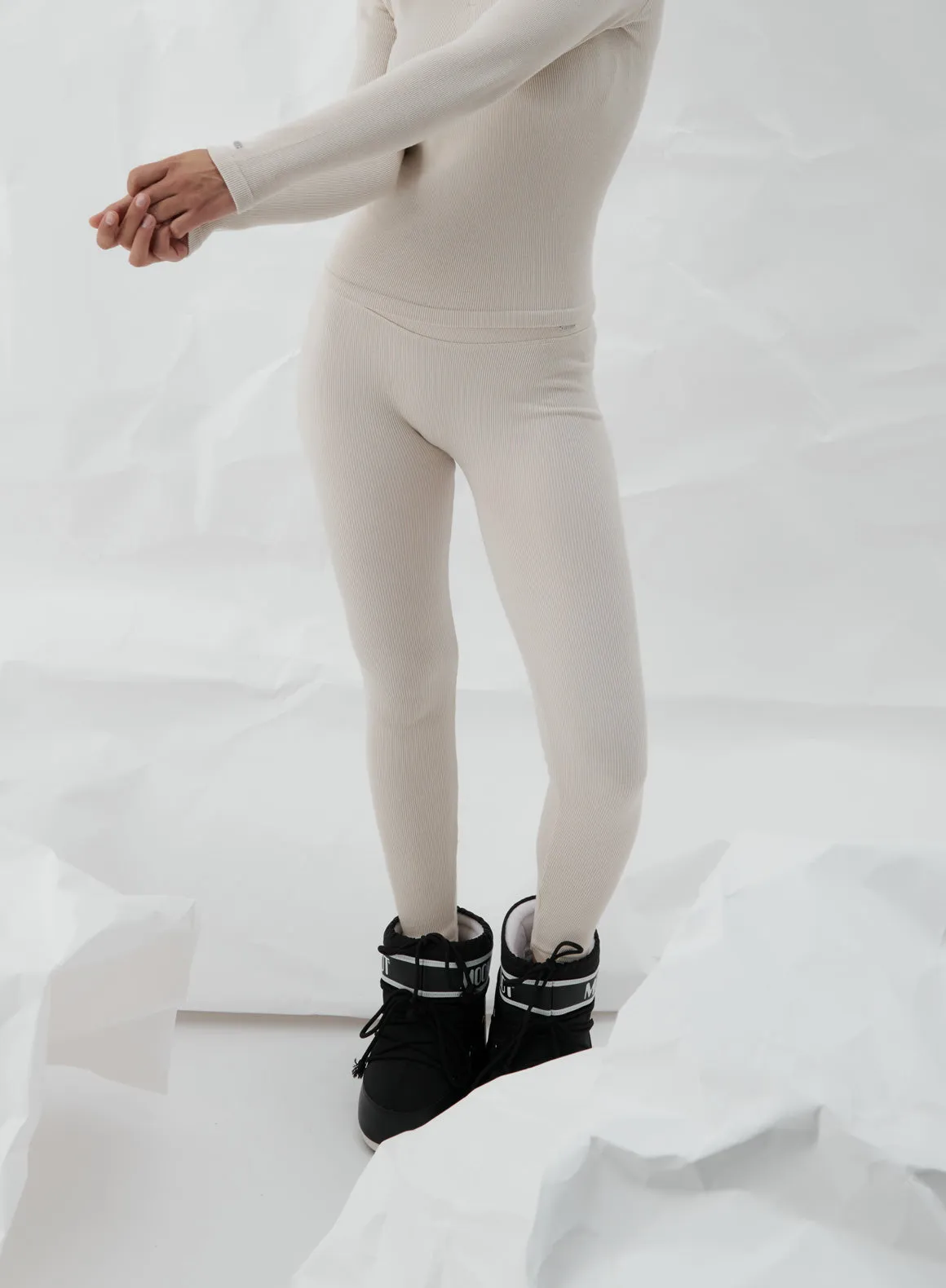 Solid Color Caf?? Au Lait Ribbed Wool Leggings