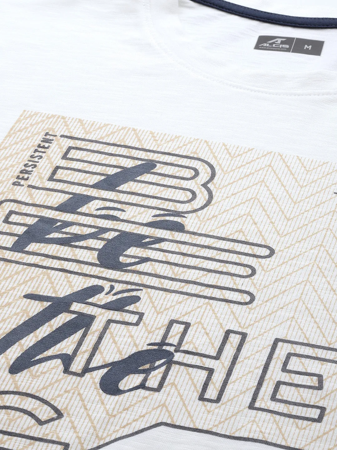 LightweightInsulation Alcis Men White & Beige Typography Printed Slim Fit T-shirt