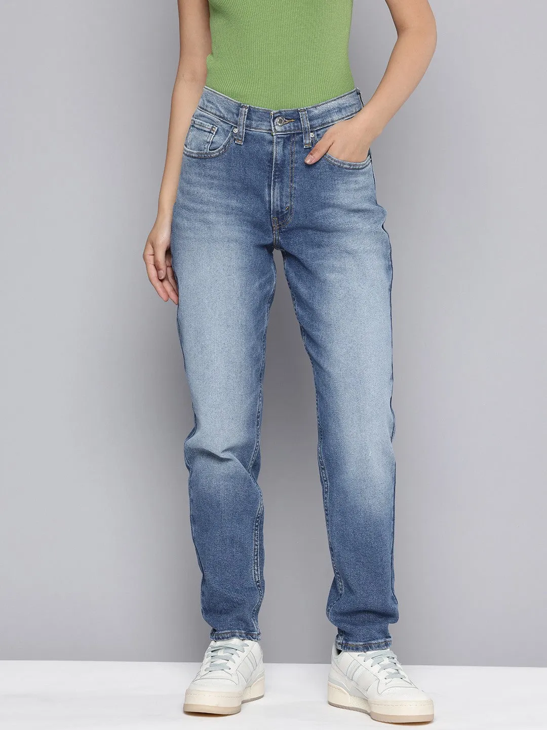 Fast Match Body Friendly Women's 80s Mom Blue Loose Fit Mid Rise Jeans