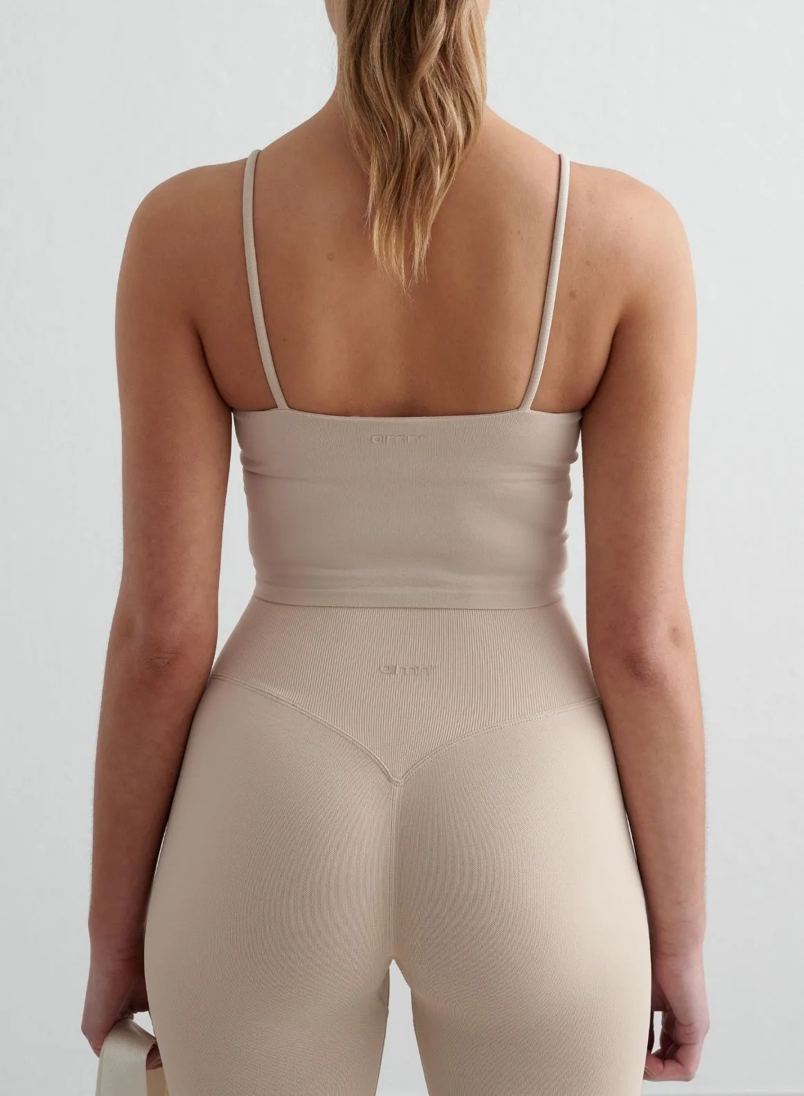 Moisture Wicking Design Clay Shape Seamless Strap Singlet