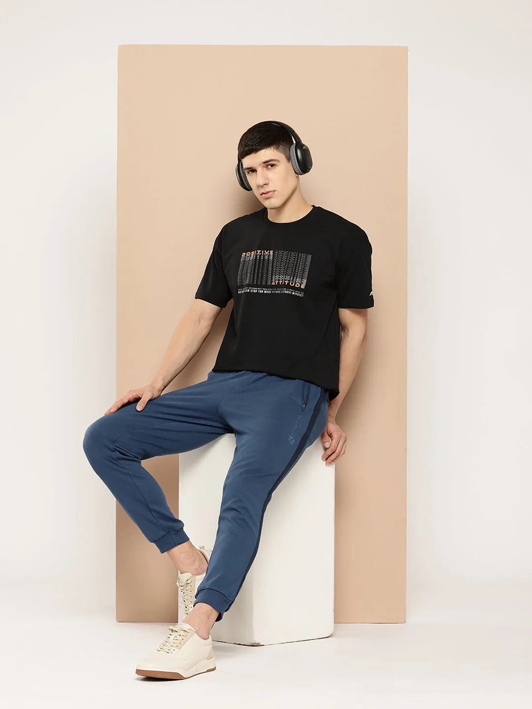 Frost Glow Alcis Men Black Typography Printed T-shirt