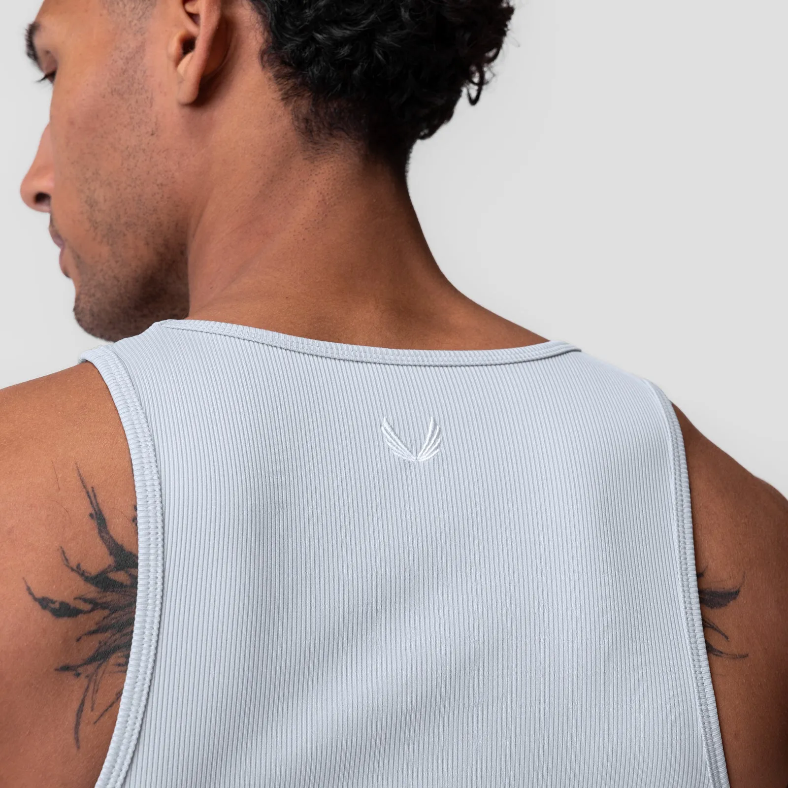 Agile combat exercise 0986. Creora??Tech Ribbed Tank - Ice Blue