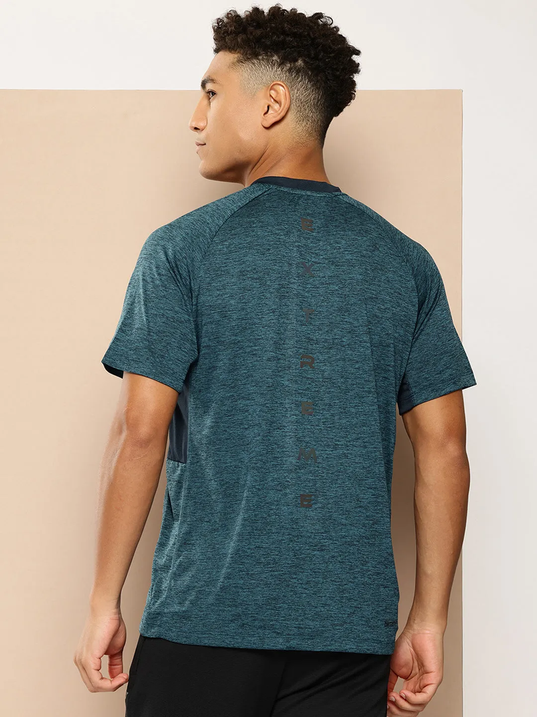 Queen Glow Extreme Tech Tee