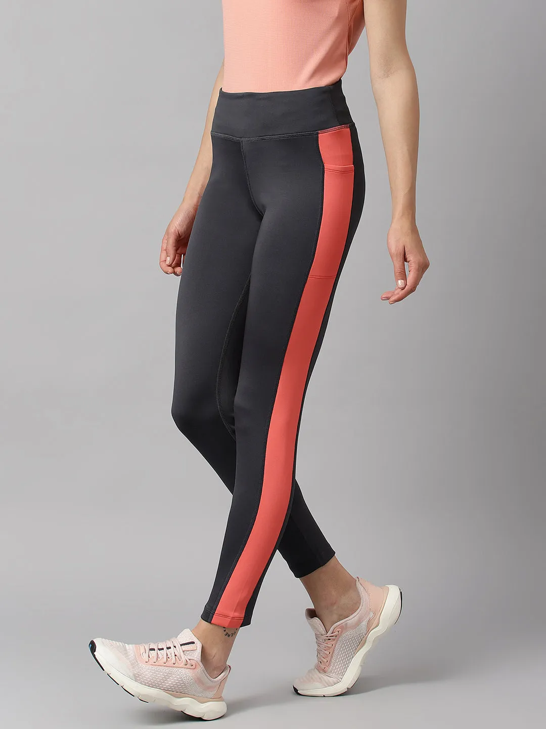 Smooth Compression Cold Weather Alcis Women Printed Charcoal Colour Blocked Anti-Static Slim-Fit Full-Length Sports Tights