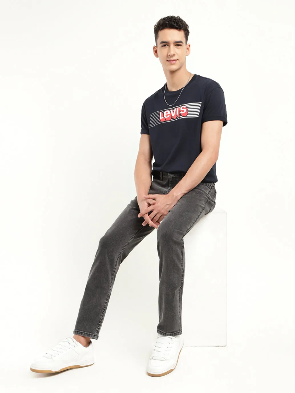 Men's 511 Black Slim Fit Mid Rise Jeans Core Item