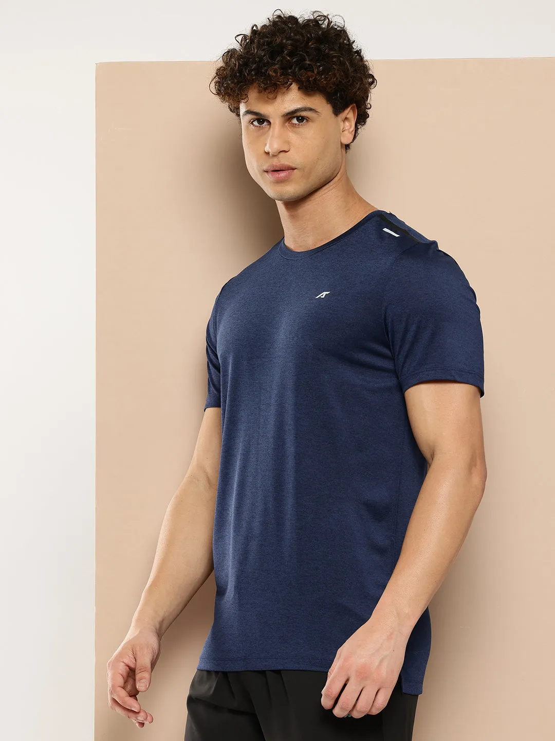 Light Ease VentilatedMesh Alcis Men DryTech Slim Fit T-shirt