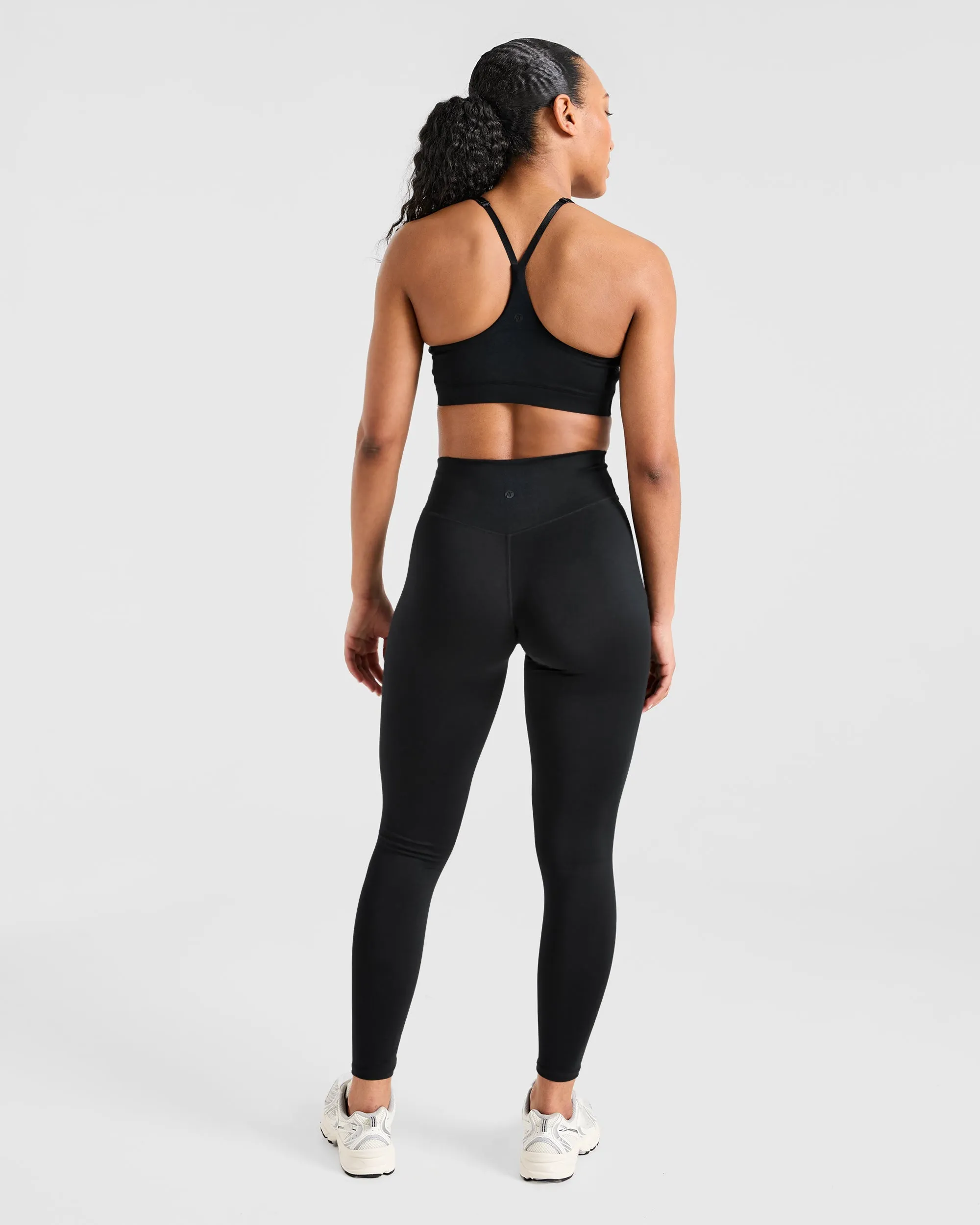 Staple Sports Bra - Black Non-Binding Fit