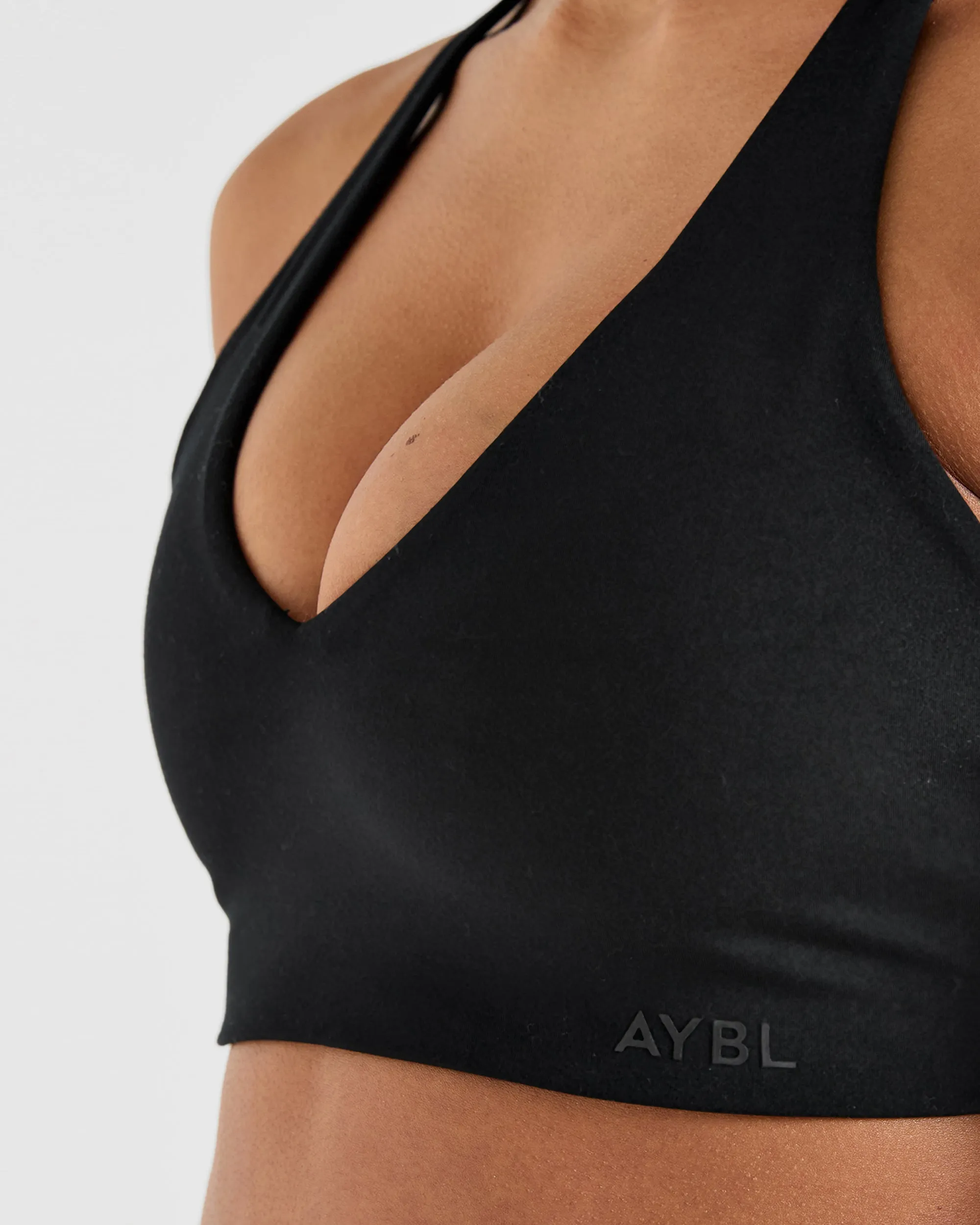Decorative stitching Staple Sports Bra - Black