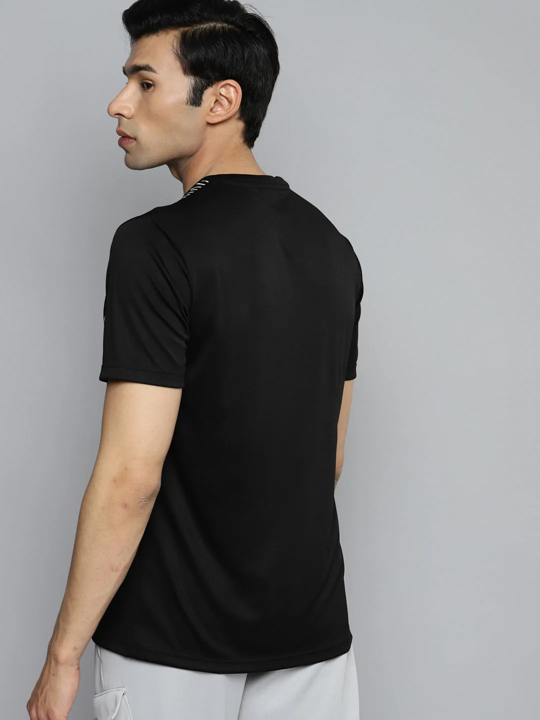 Spring Glow Stretch Fabric Alcis Men Black Typography Printed Slim Fit Training or Gym T-shirt