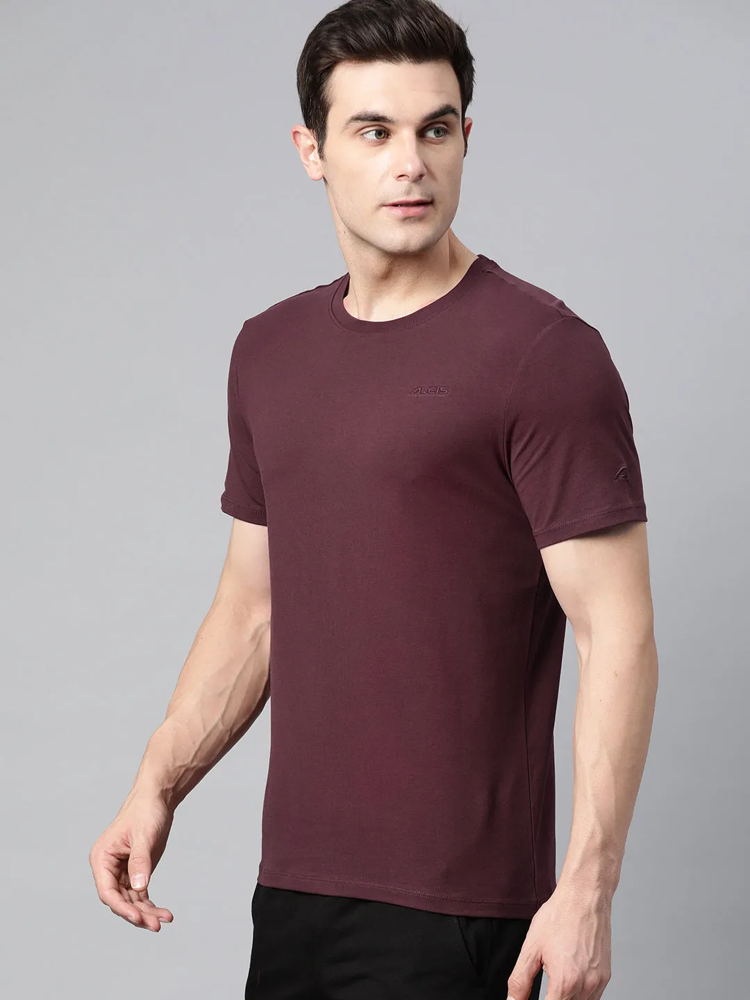 Alcis Men Solid Stretchex Slim Fit T-shirt Foldable Hem NonRestrictive Movement