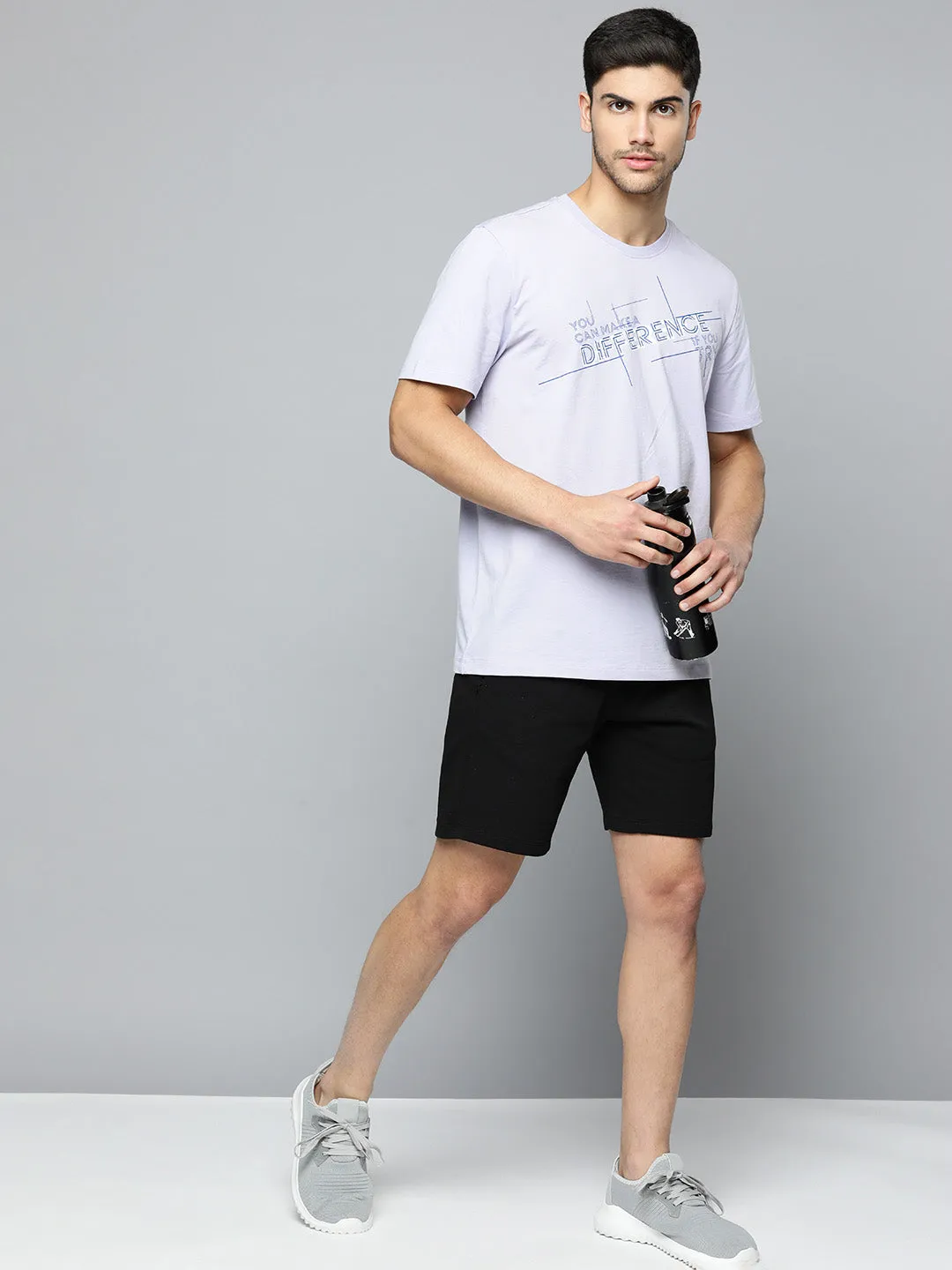 Alcis Men Typography Printed Anti Static Slim Fit Sports T-shirt Seamless transition