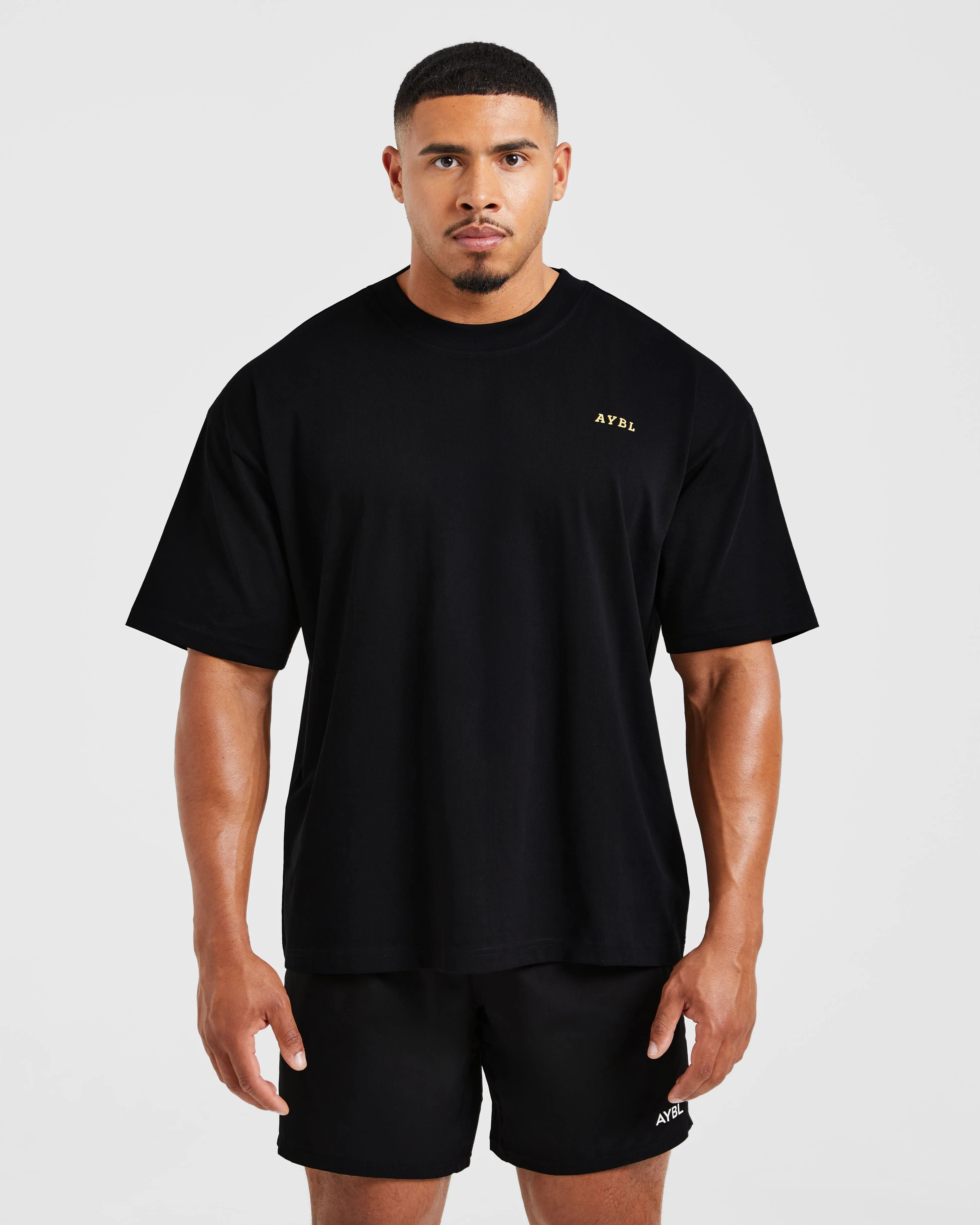 Wesley Vissers X Golden Pump Oversized T Shirt - Black Relax Outfit