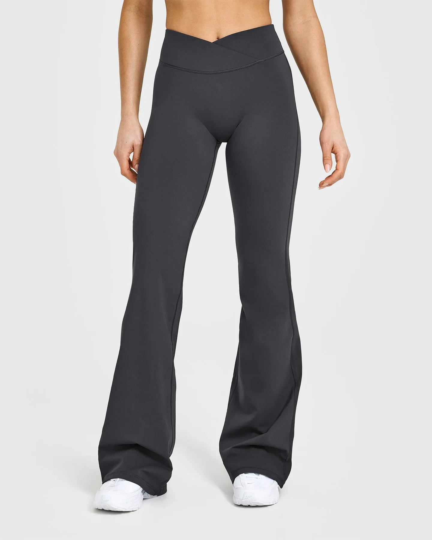 Power Vibe FadeResistantDye Organic Blend Unified Wrap Flared Bottoms | Coal