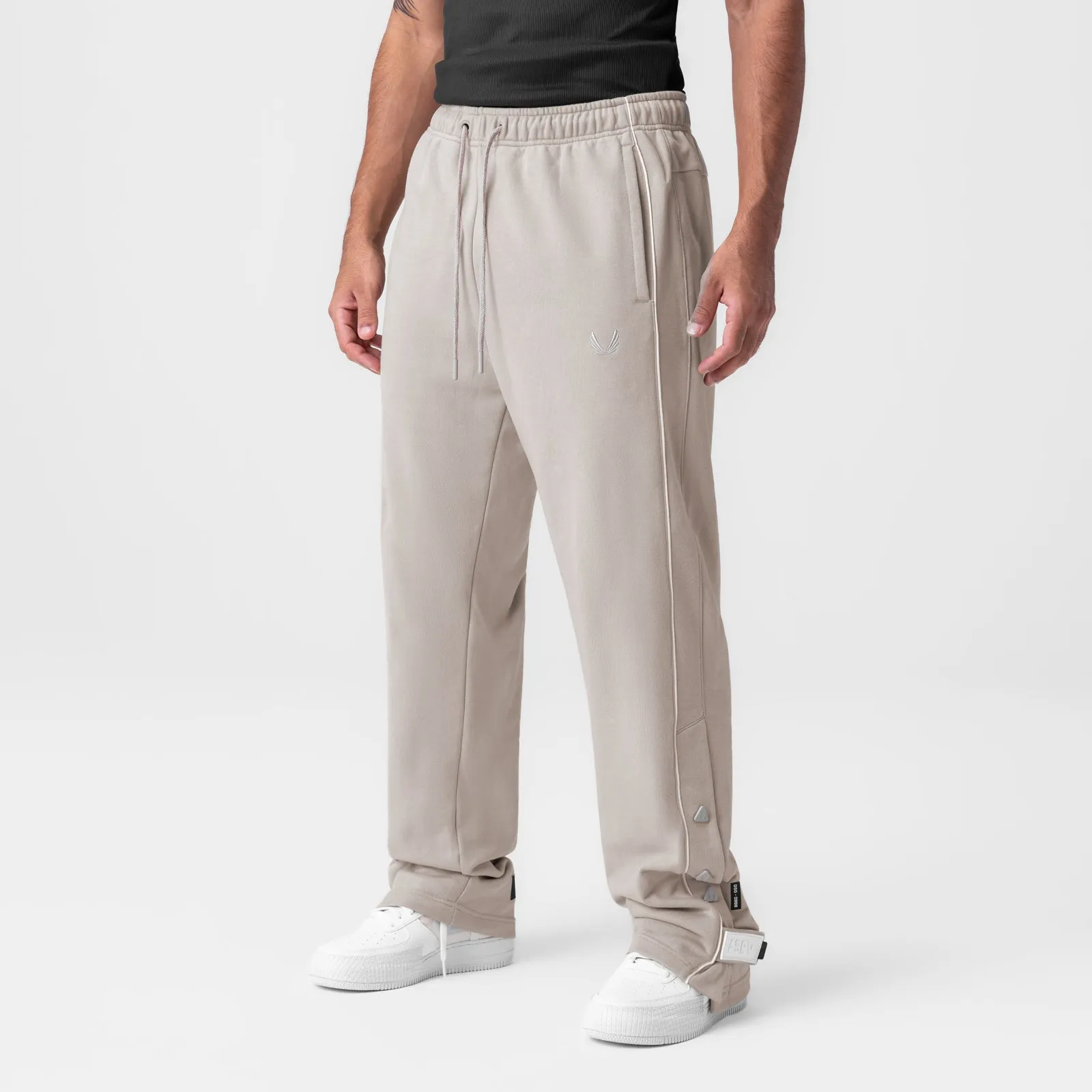 0998. Herringbone Terry Snap Button Sweats - Chai Stay Dry Smooth Fabric