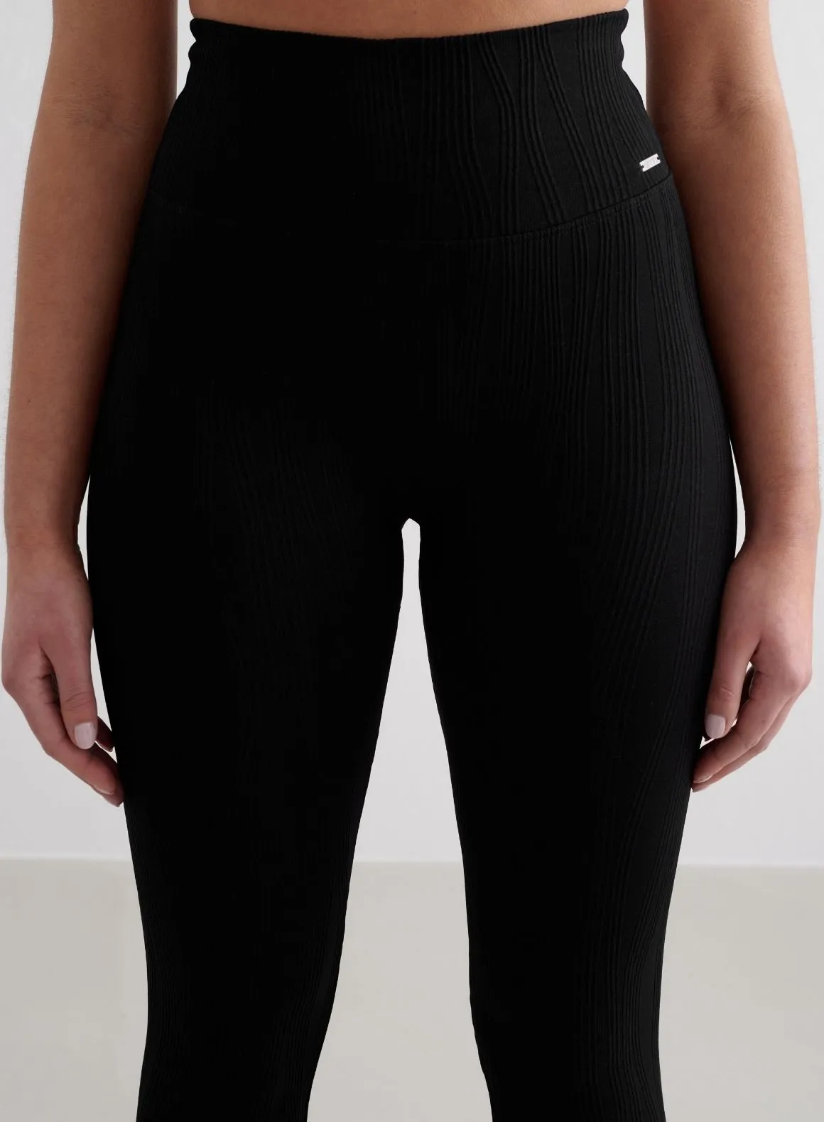 Black Tulip Tights Perfect Fit Ultra Light Weekend Trip