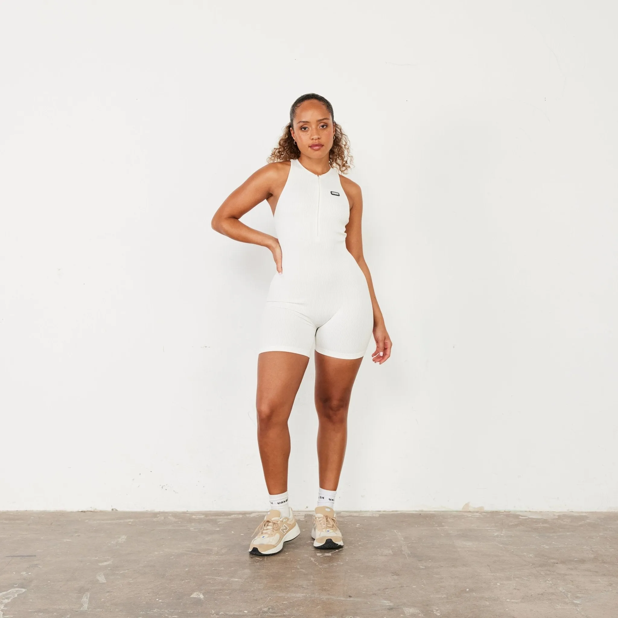 Vanquish Ribbed Seamless Marshmallow Back Keyhole All In One FlexibleCuff