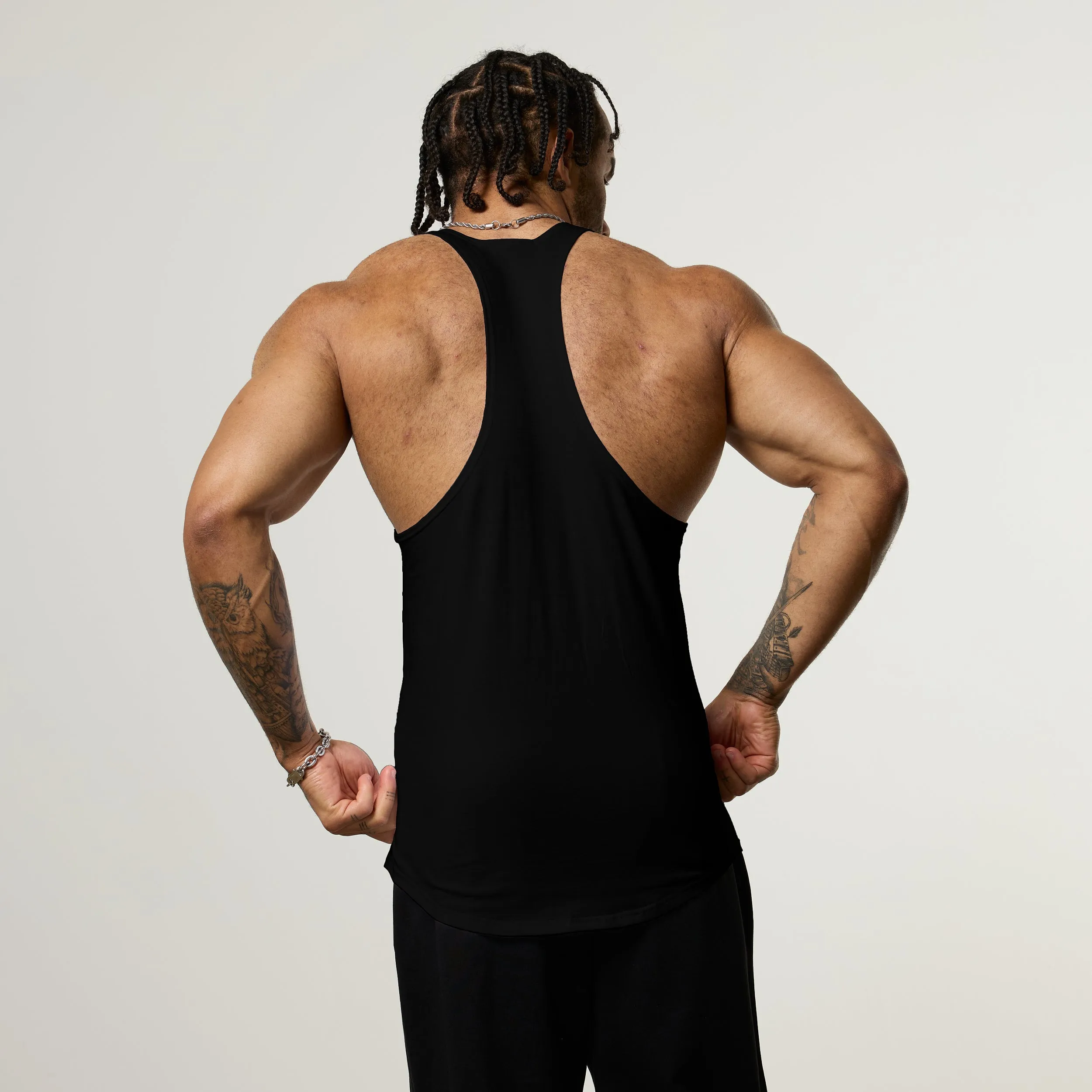 Vanquish Essential V2 Black Stringer Vest Outdoor Smart Multi Directional Stretch