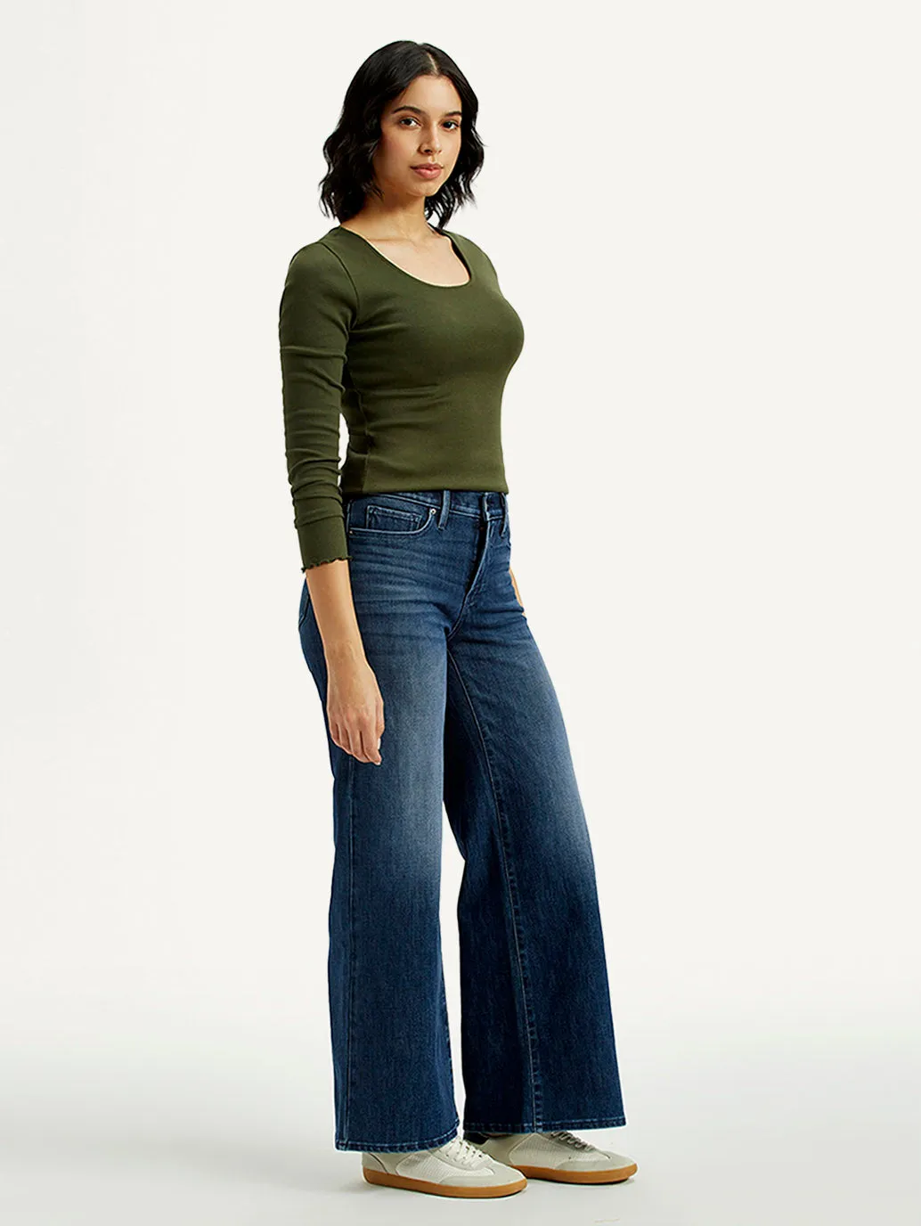 Clean Finish Everyday Vibrant Women's 318 Dark Indigo Flared Fit Mid Rise Jeans