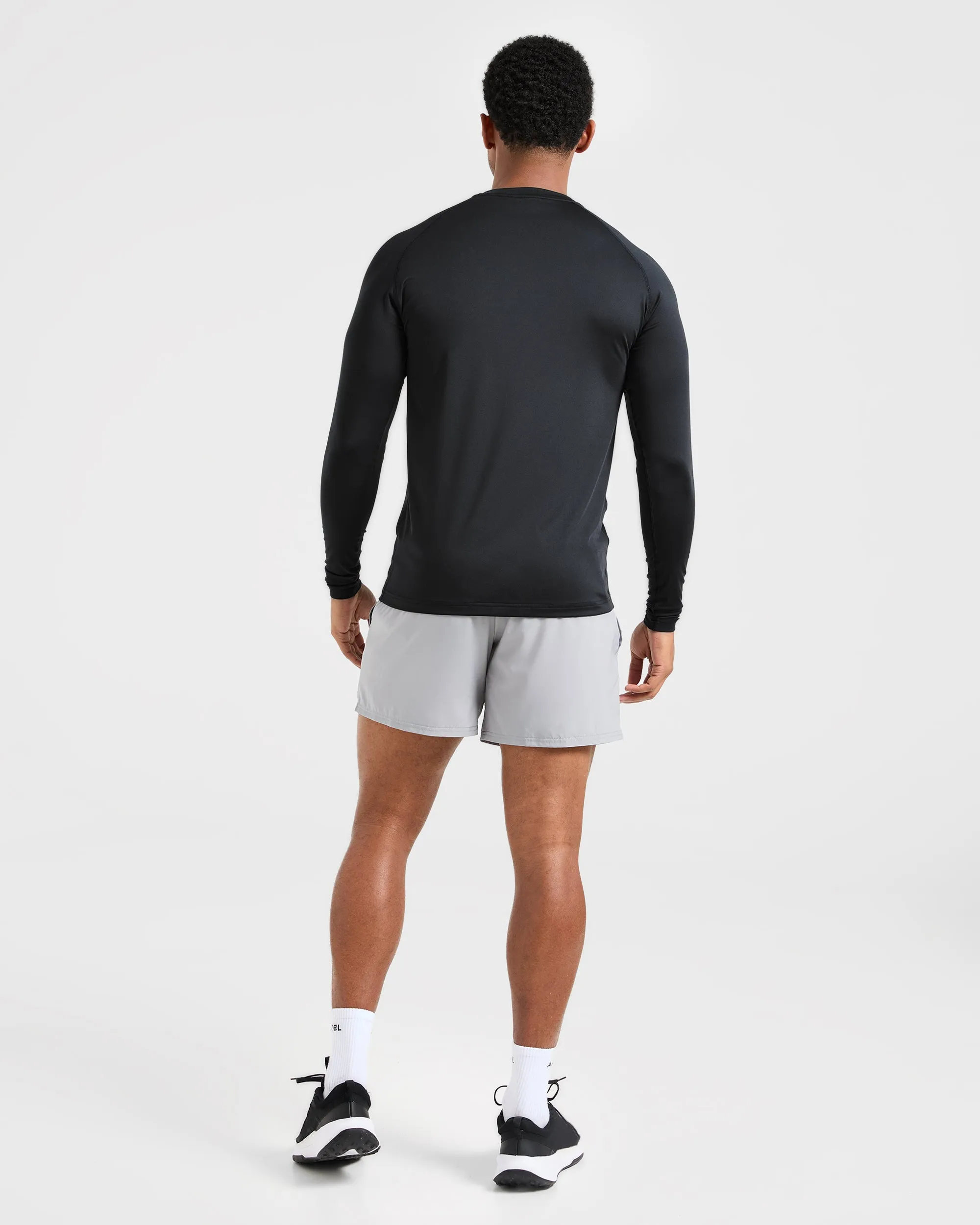 Minimal Outfit Office Attire Essential Long Sleeve T Shirt - Black