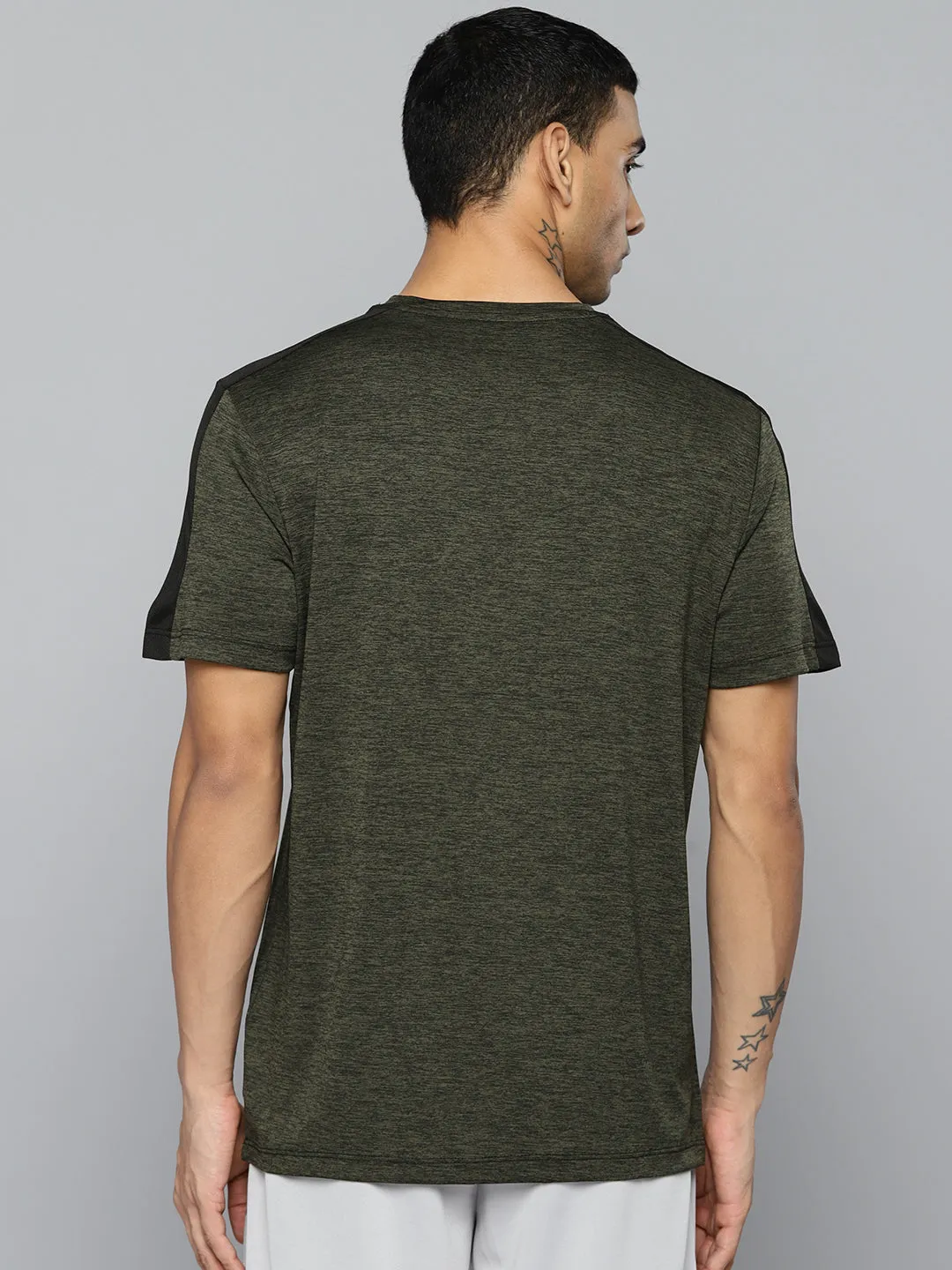 Move Fast Alcis Men Olive Green Solid Slim Fit T-shirt