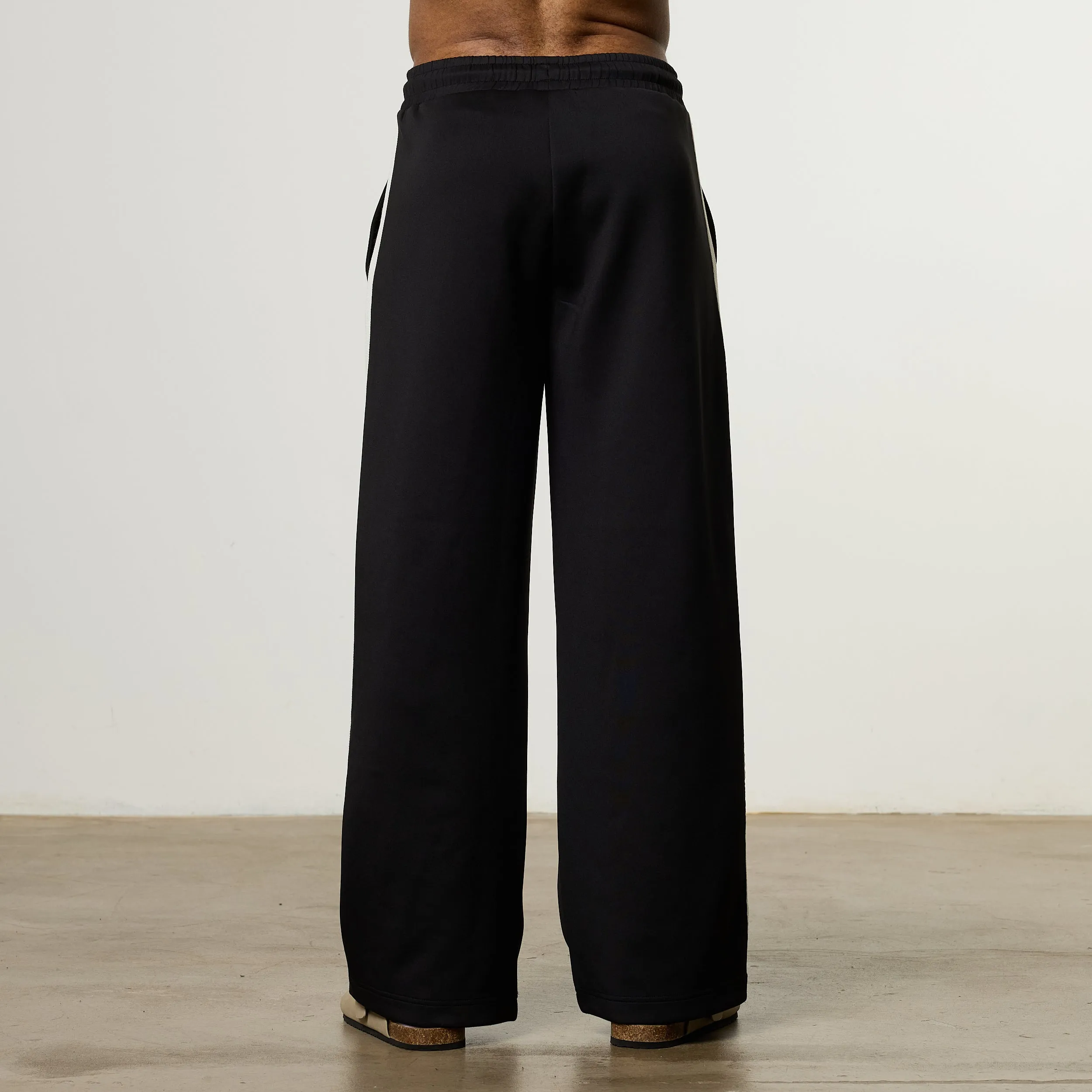 Move Easy Vanquish Off Season Black Straight Leg Track Pants
