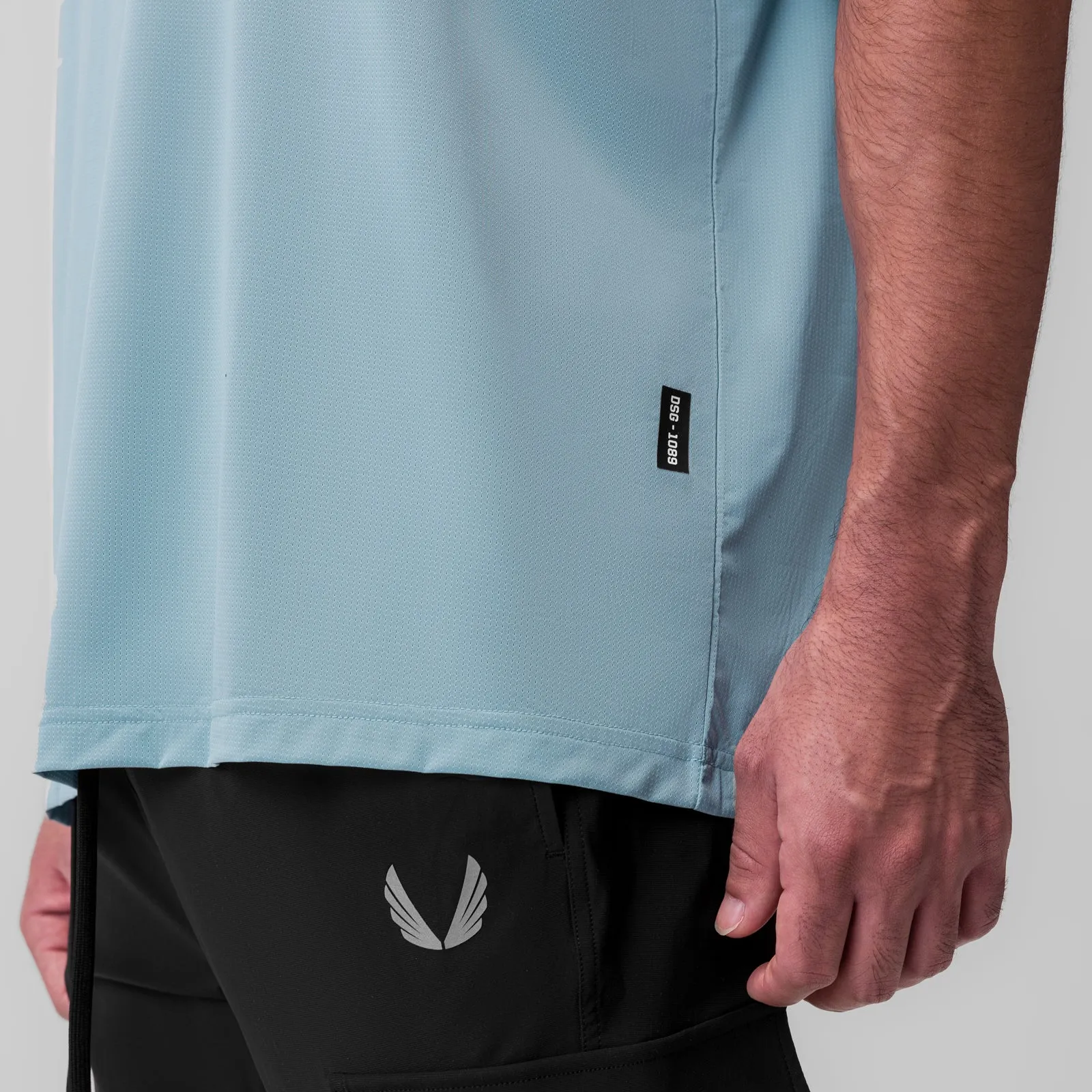 1089. Ice-Skin? Oversized Tee - Light Sky Non-toxic