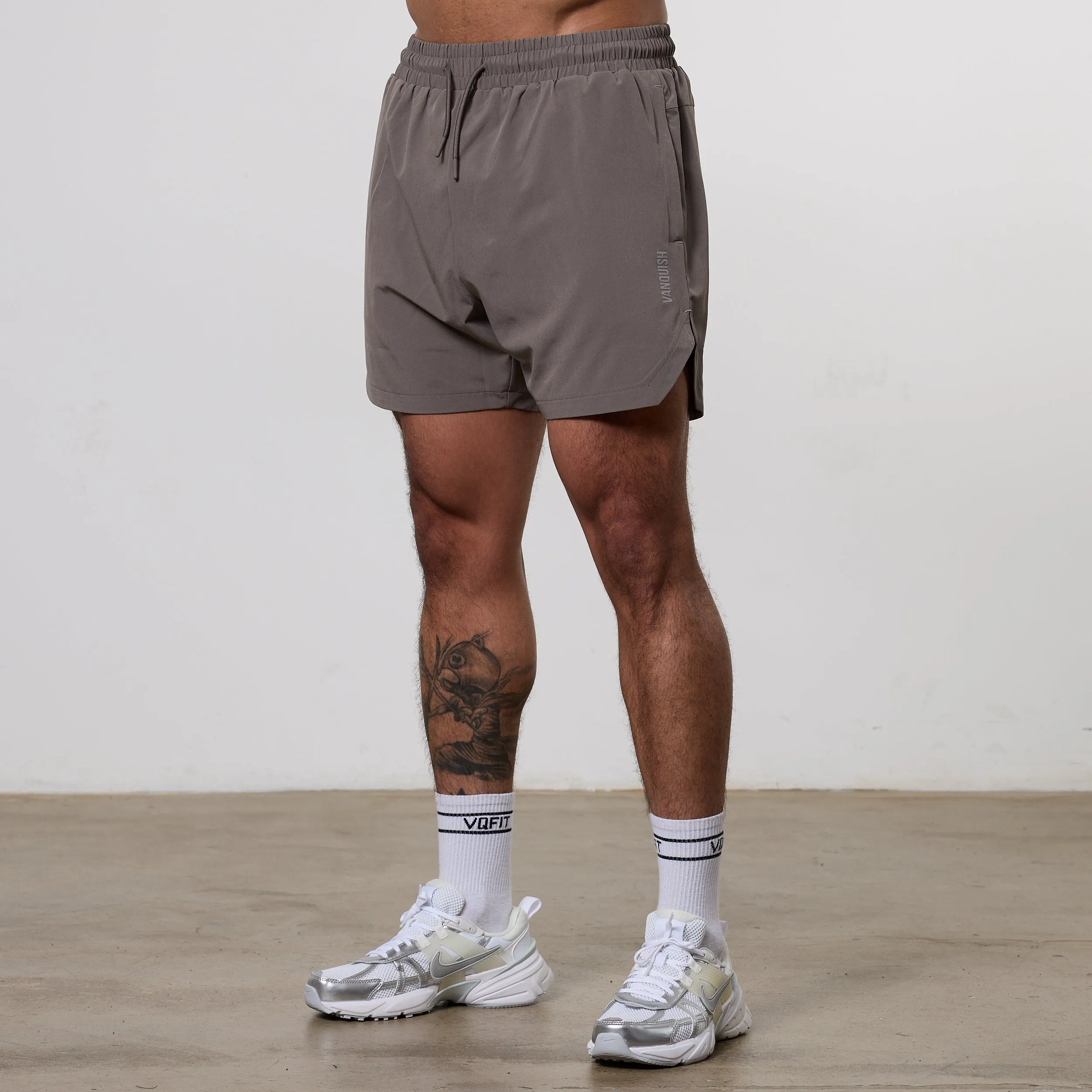 beauty industry Vanquish Essential Mushroom Performance 4" Shorts