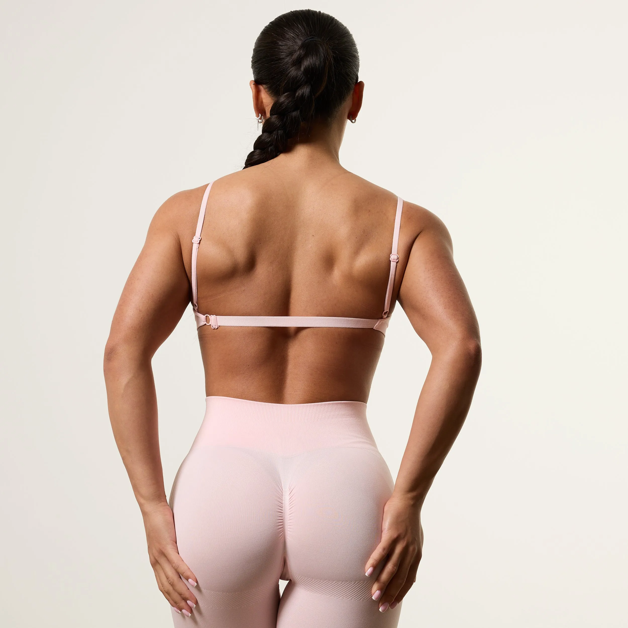 Vanquish Elevate Seamless Ballet Pink Minimal Bra Performance Wear Supportive Design