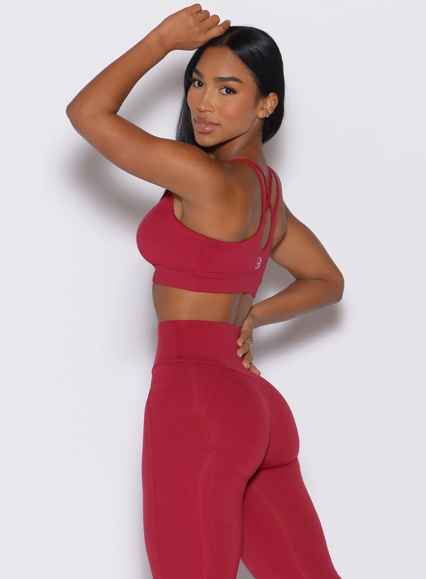 Oversized Fit Oversized fit seams Twist Sports Bra