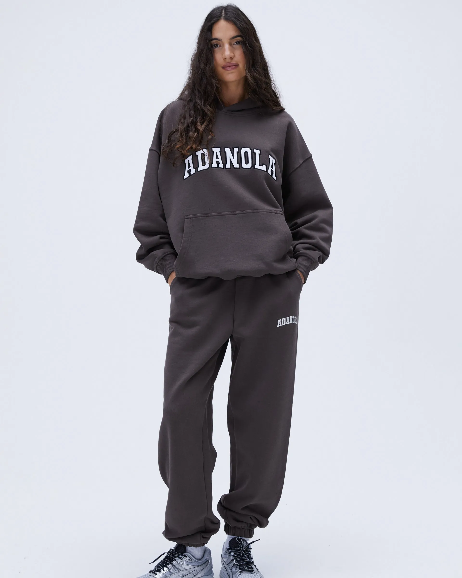 Flat Lock Stitching Varsity Sweatpants - Coffee Bean