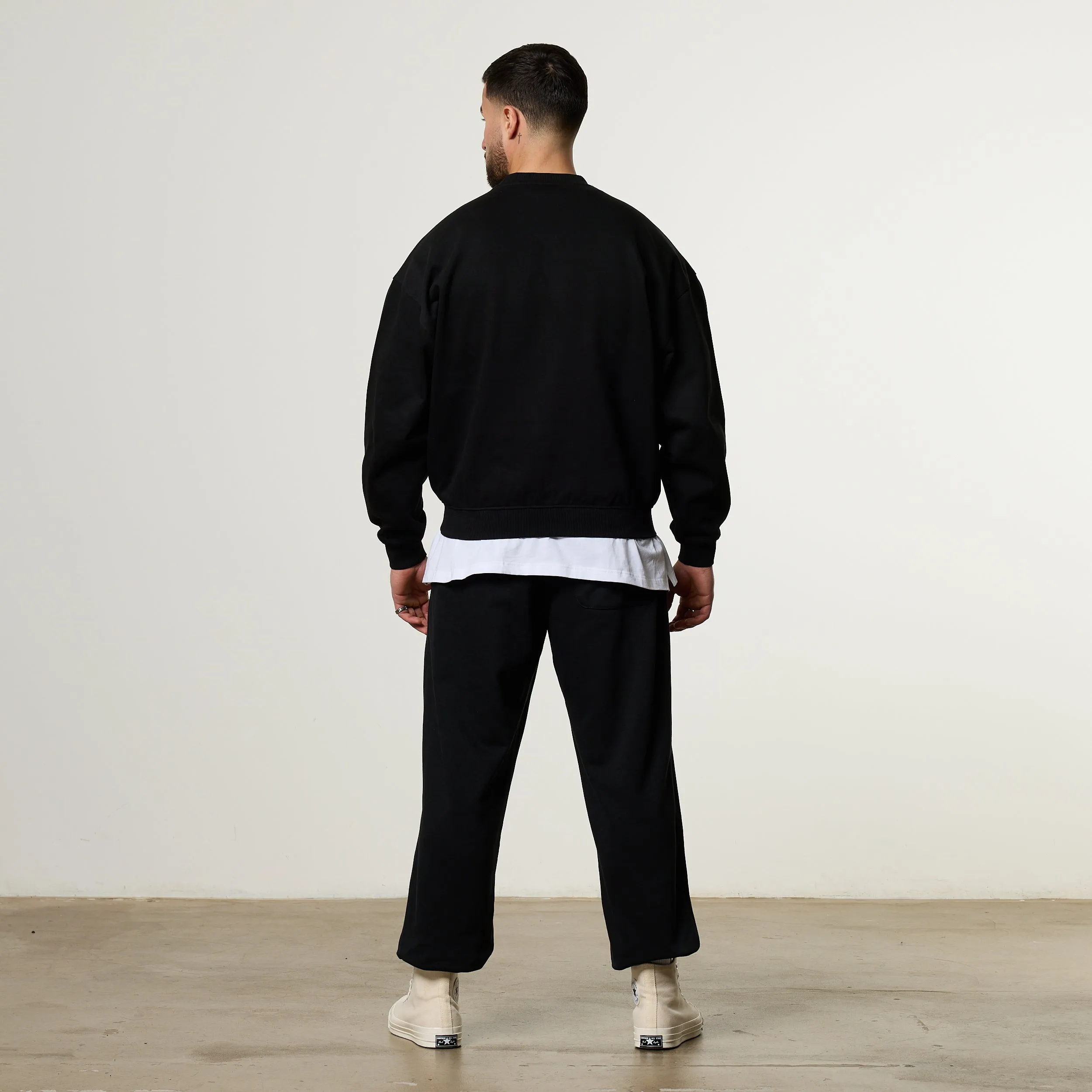 Tagless Design Rugged Texture Vanquish Essential V2 Black Oversized Boxy Sweatshirt
