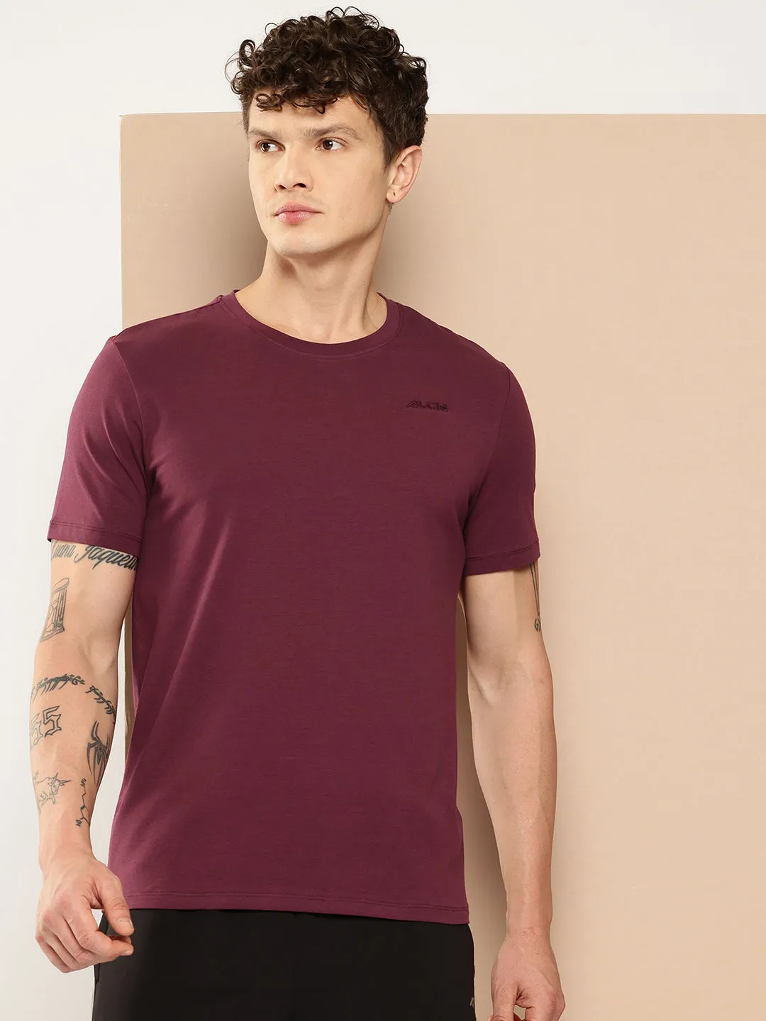 CottonLycra Tee FlexibleElasticity DoubleStitchedSeams