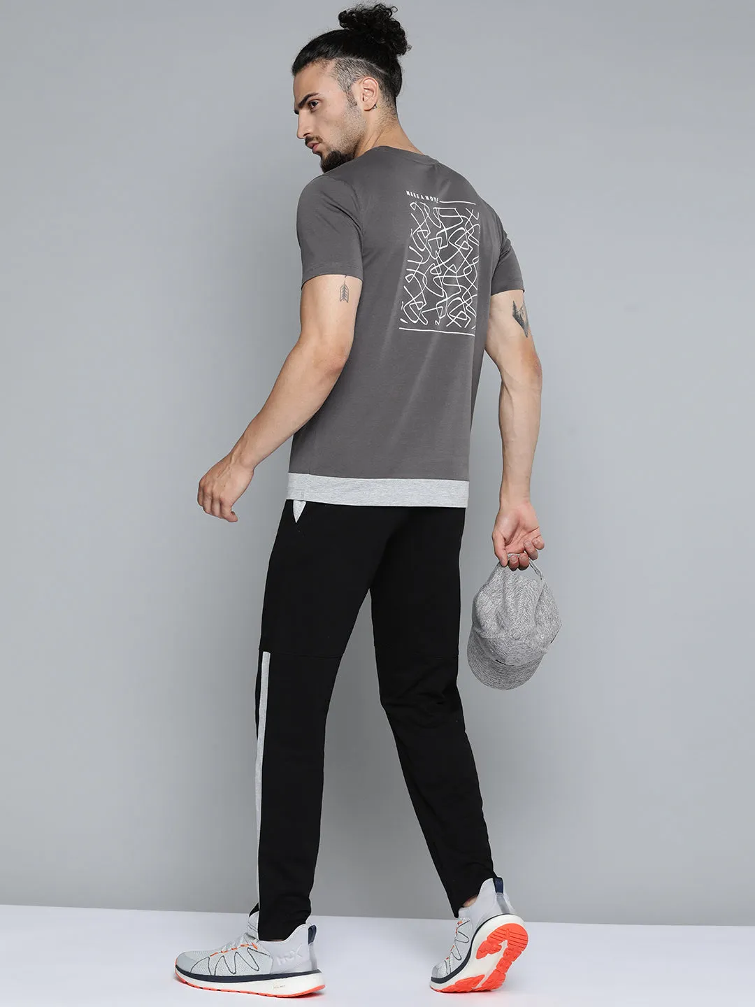 SmoothInnerLining Alcis Men Grey White Printed Slim Fit Training or Gym T-shirt